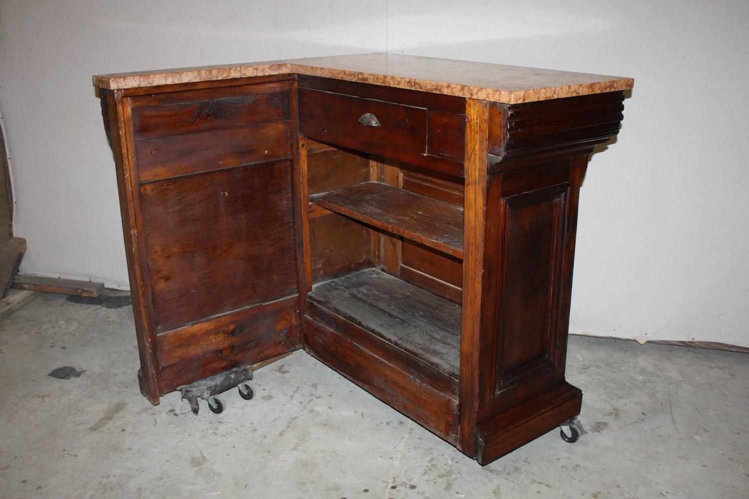 Marble Top L Shaped / Corner Bar For Sale at 1stdibs