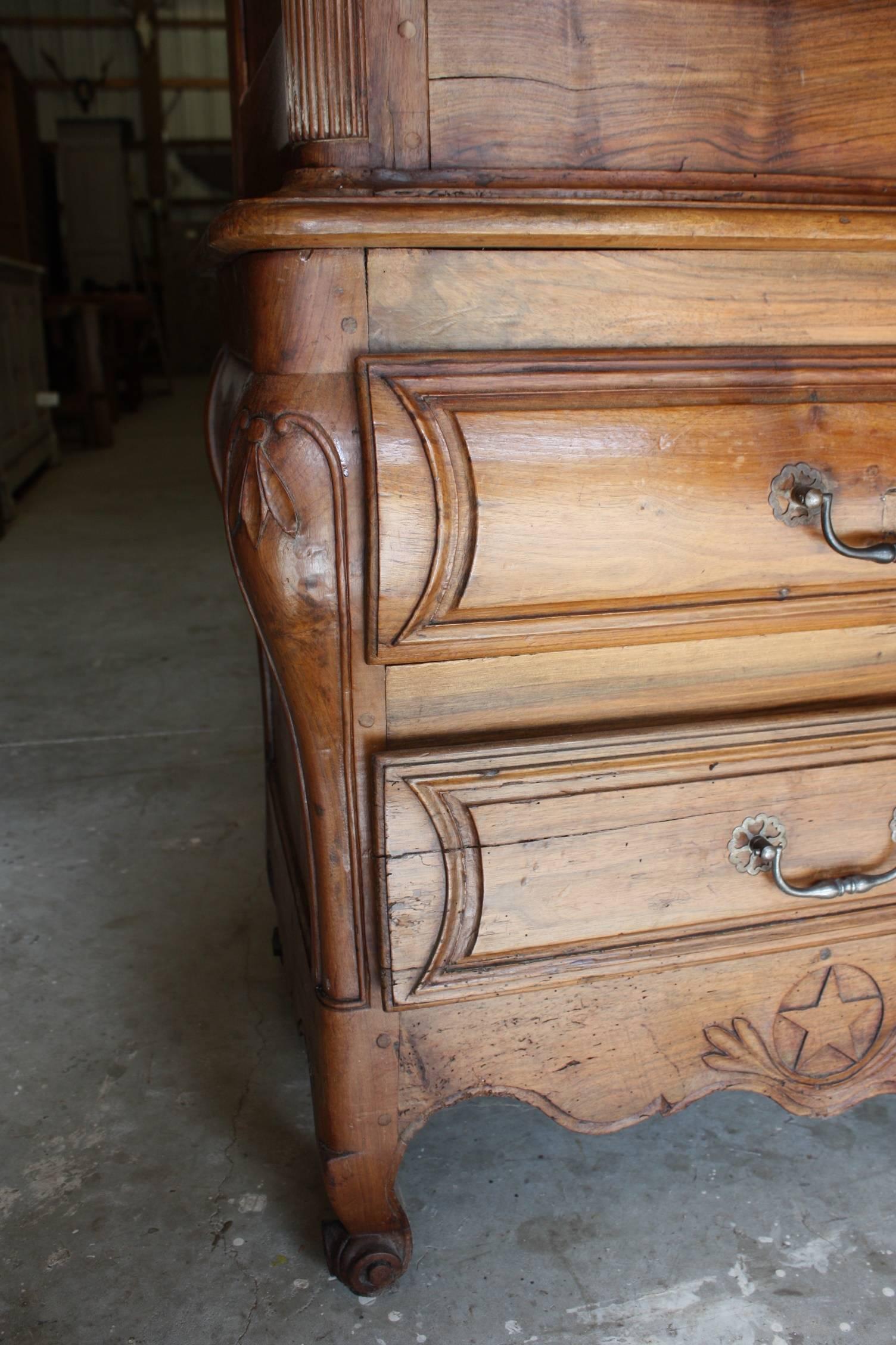 19th Century Walnut Armoire Pantalonniere from Provence In Good Condition In Fairhope, AL