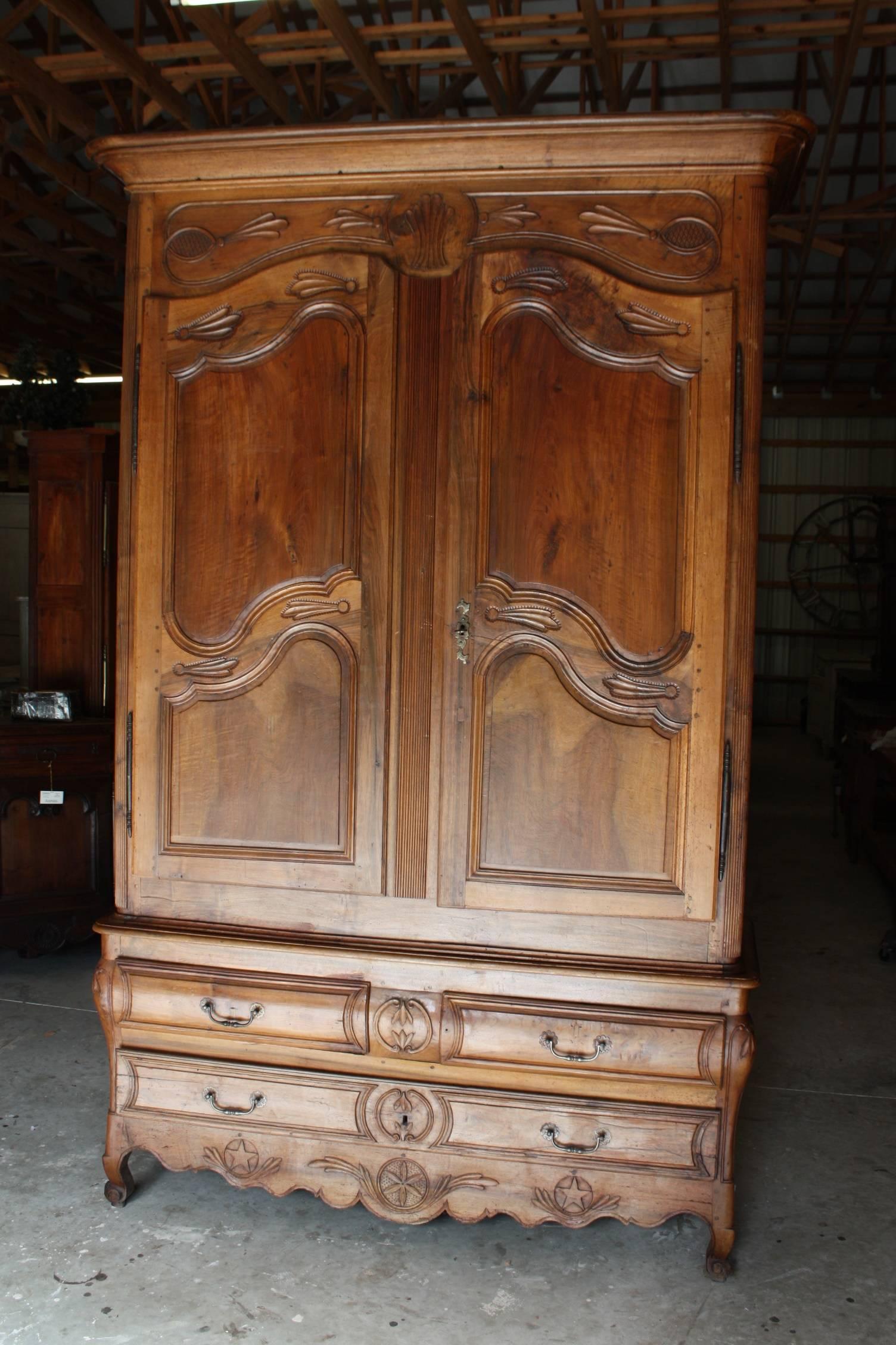 19th Century Walnut Armoire Pantalonniere from Provence 1