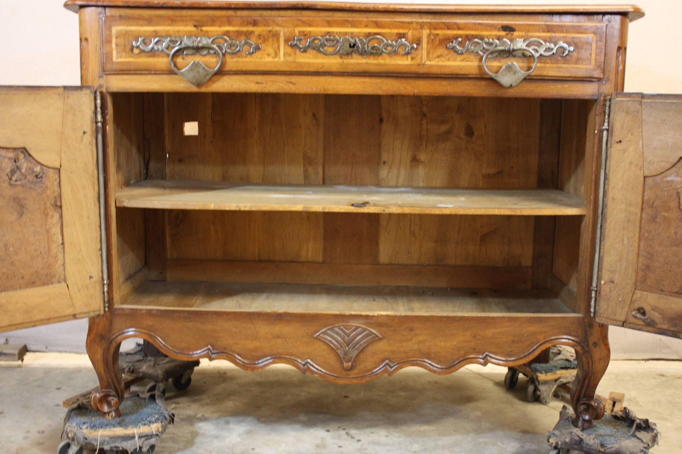 18th Century French Walnut Buffet 4