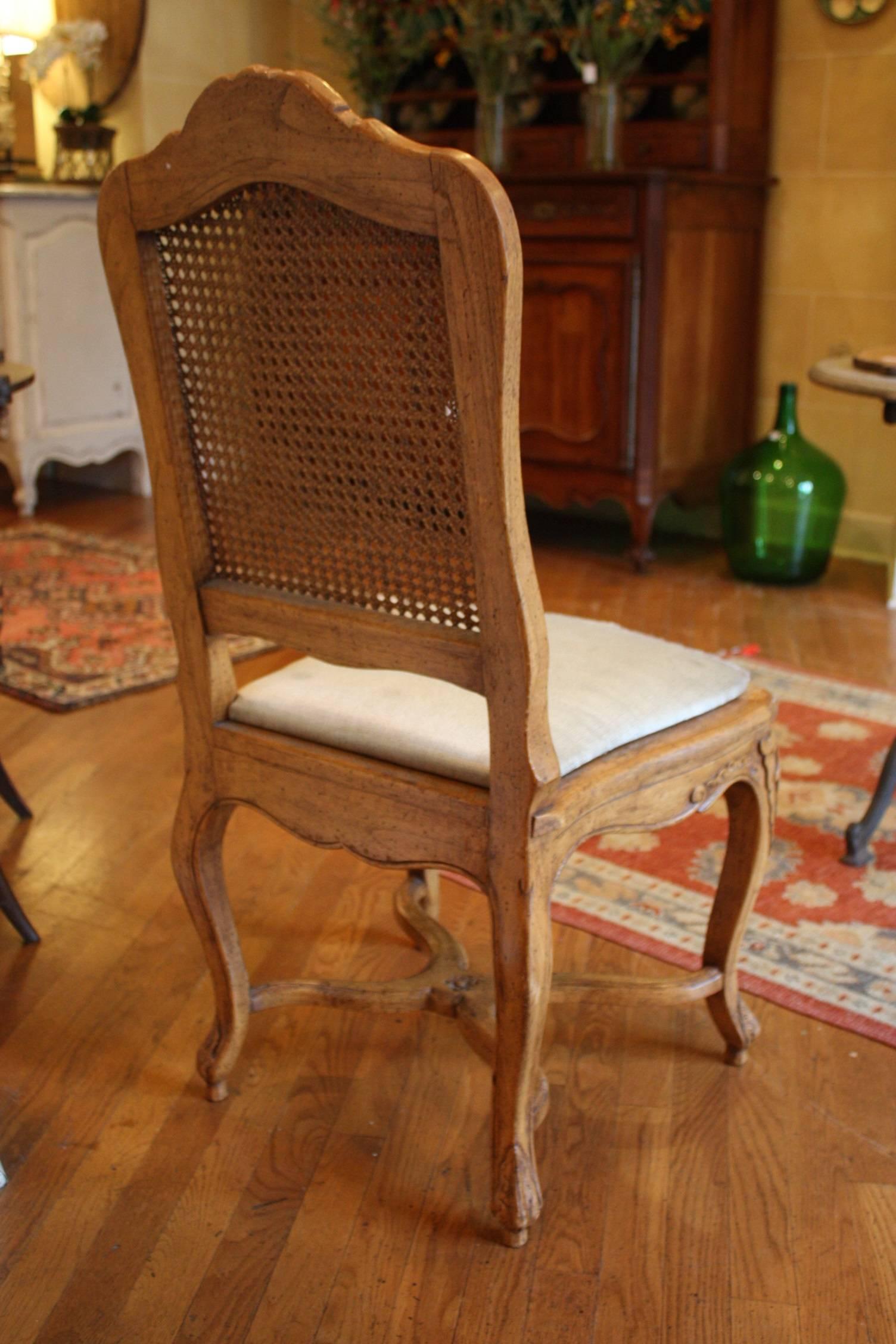 Set of Eight French Louis XV Style Dining Chairs in Walnut, circa 1880 2