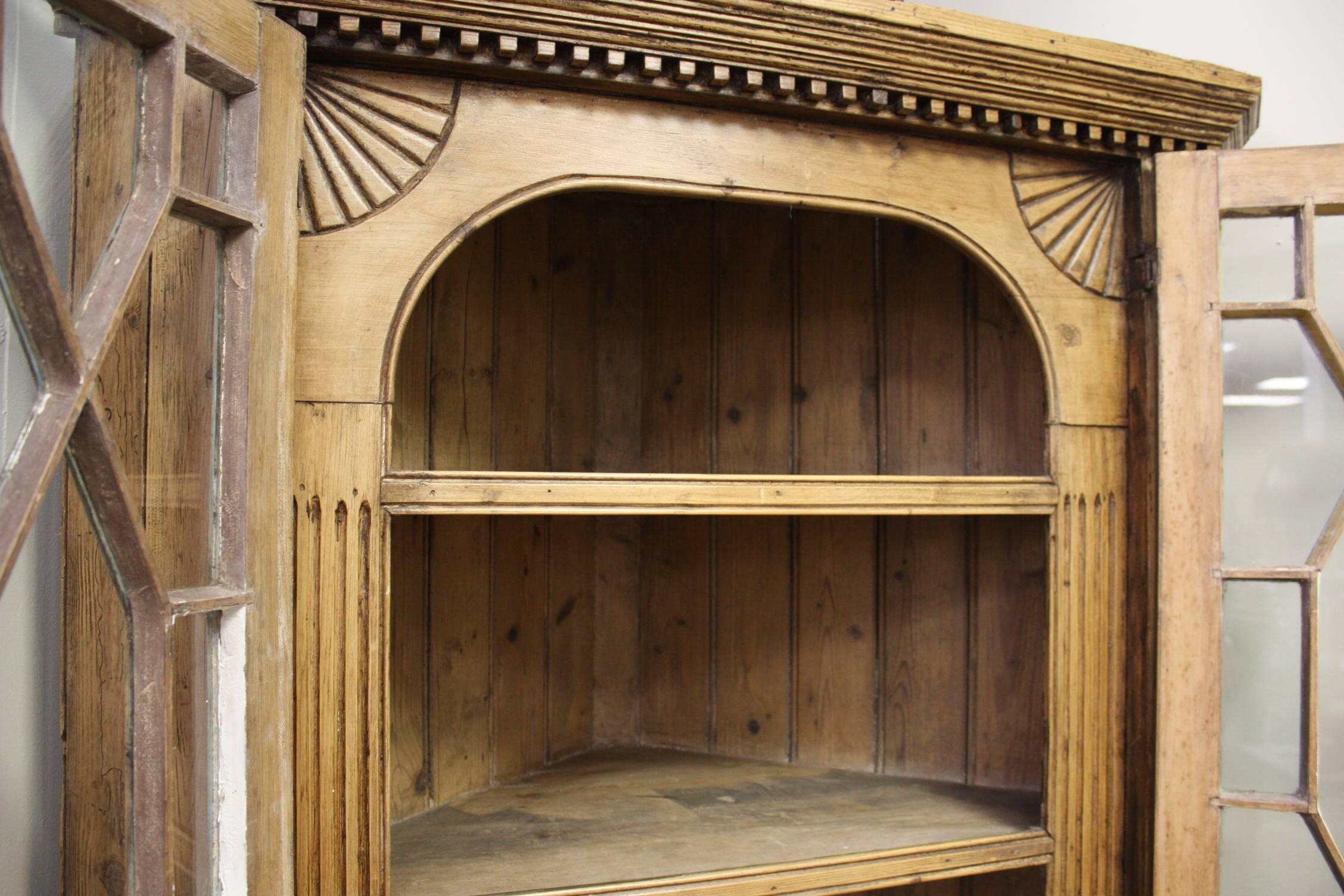19th Century Pine Corner Cabinet For Sale 3