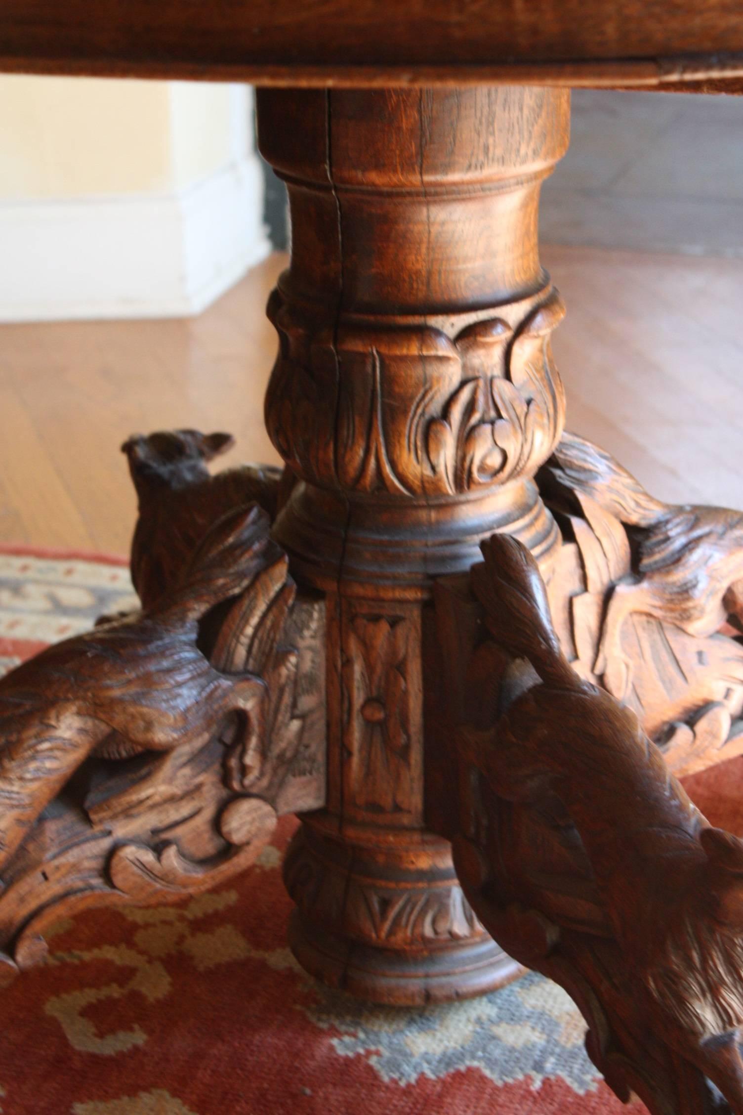 hunt table antique