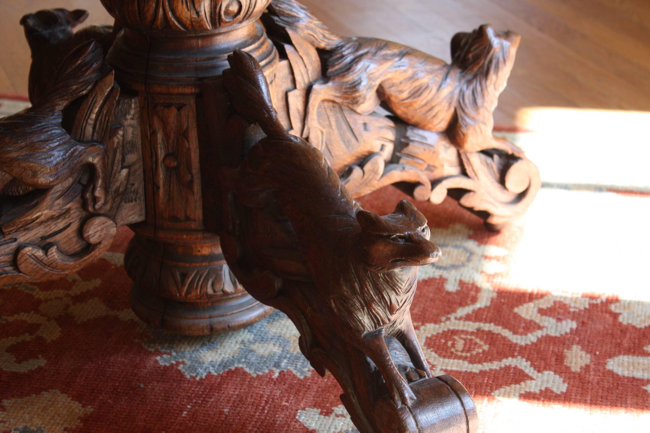 Antique French Carved Oak Hunt Table In Good Condition In Fairhope, AL