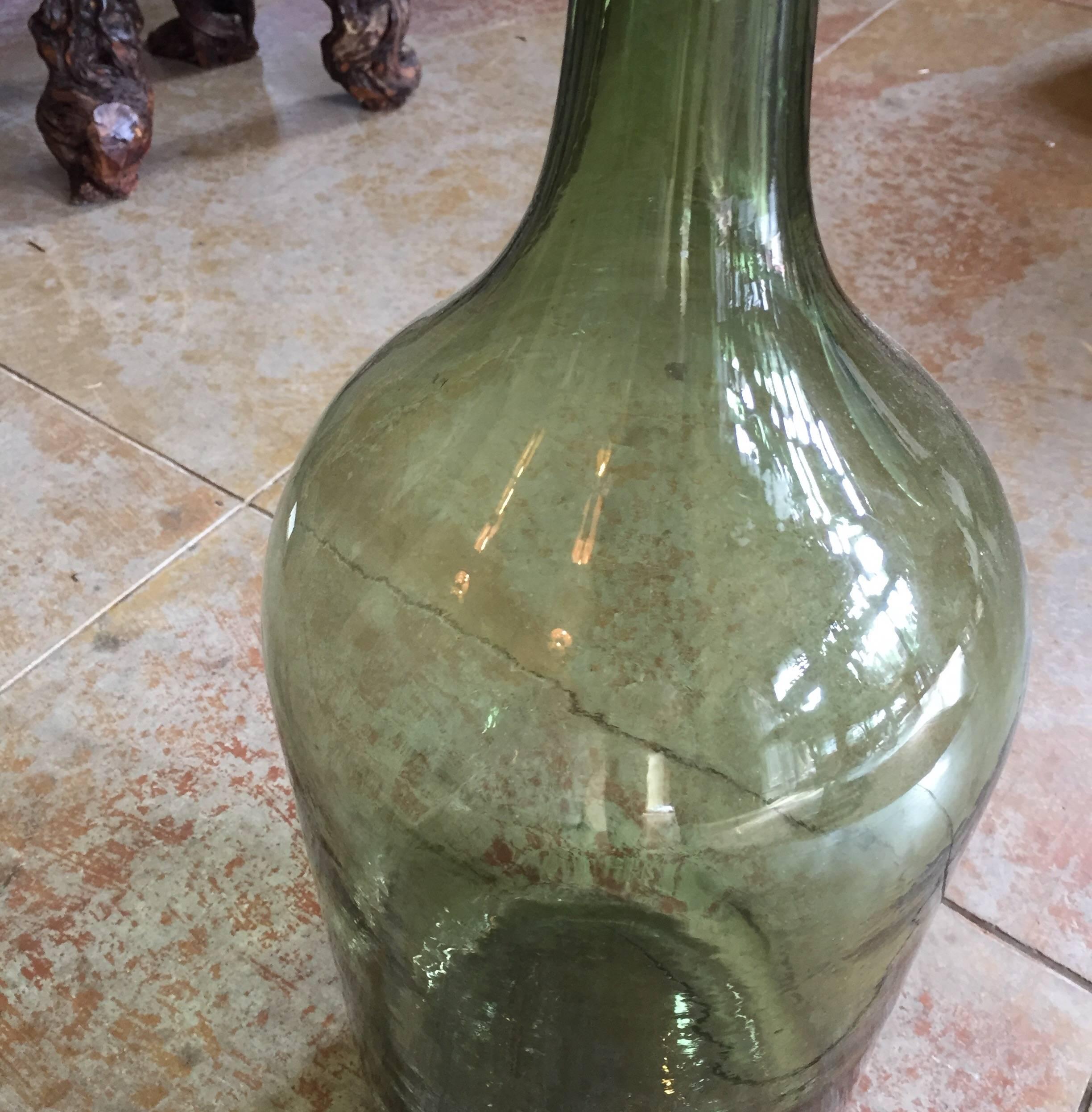 Antique French Handblown Wine Bottle In Good Condition In Fairhope, AL