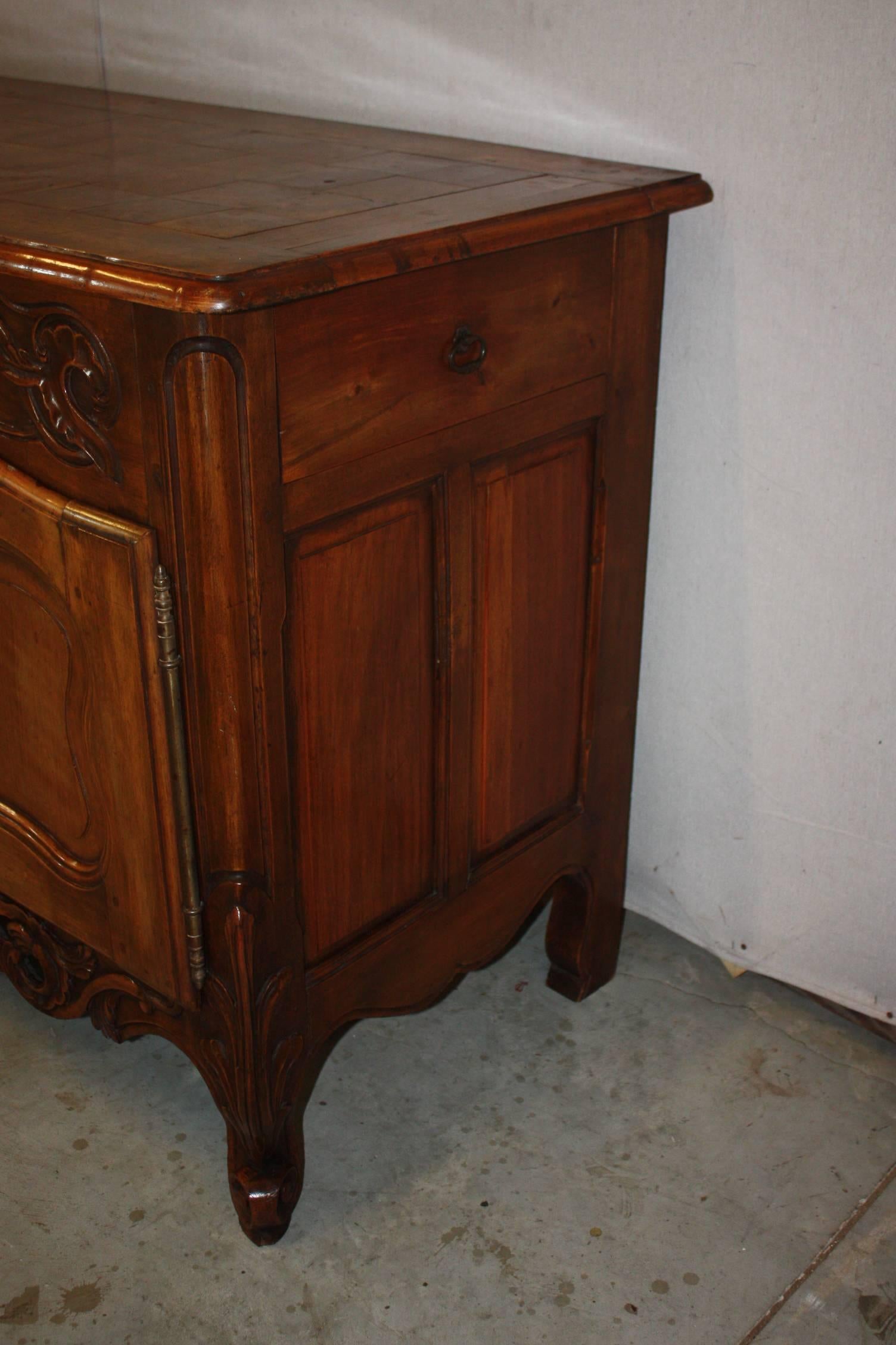 Late 19th Century French Walnut Enfilade In Excellent Condition In Fairhope, AL