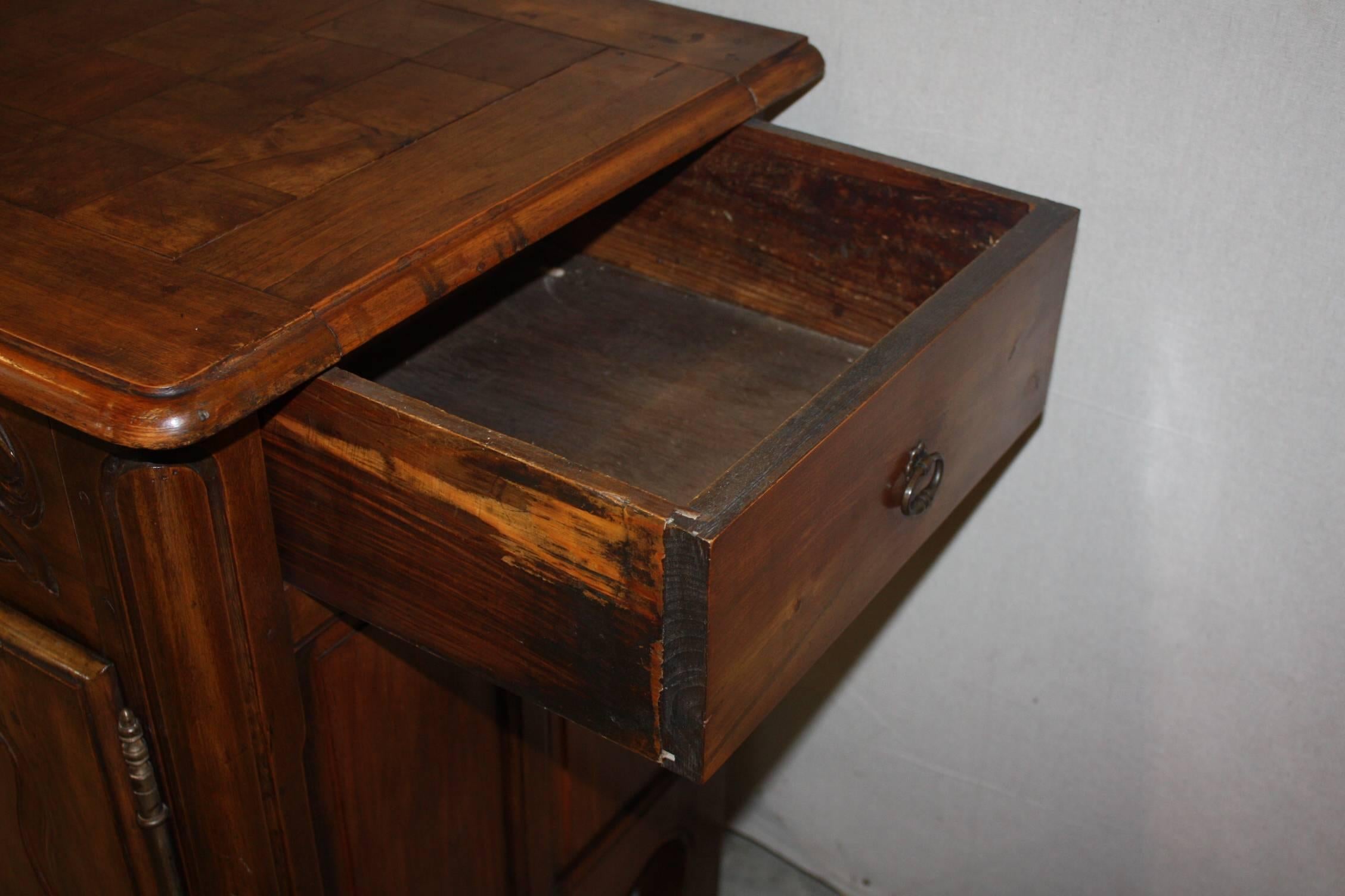 Late 19th Century French Walnut Enfilade 1