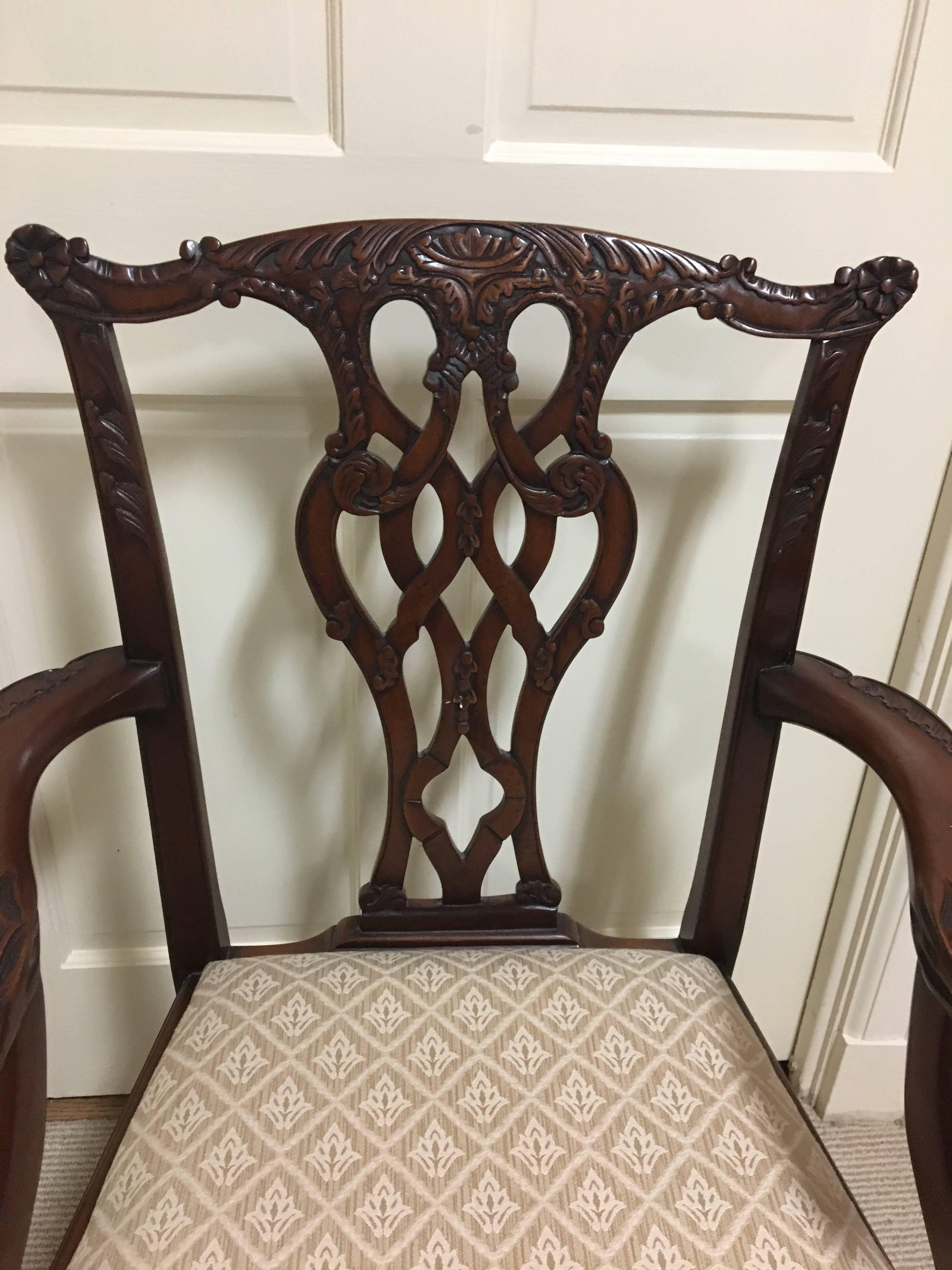 20th Century Set of Ten Mahogany English Chippendale Dinning Room Chairs For Sale