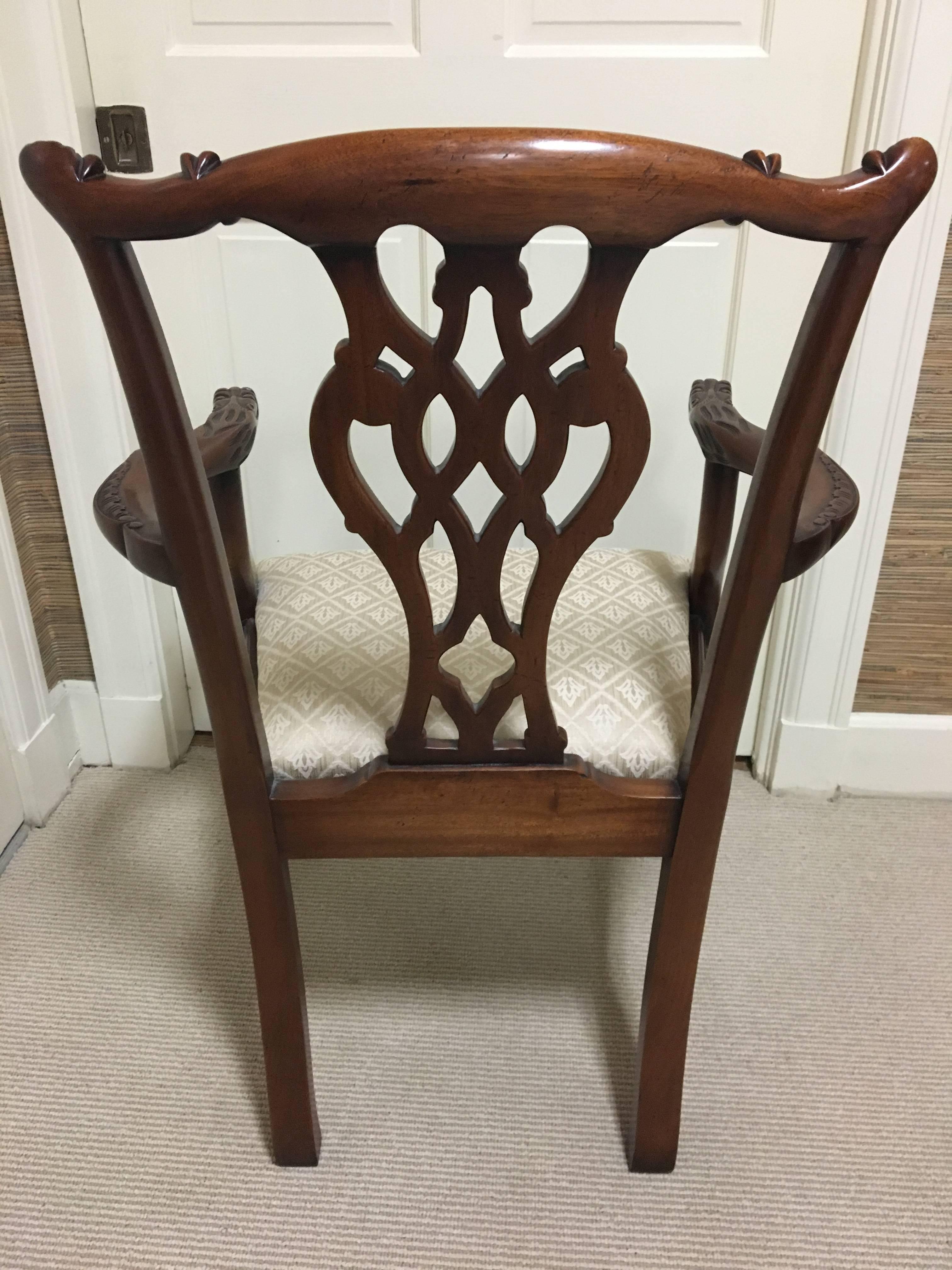 Set of Ten Mahogany English Chippendale Dinning Room Chairs For Sale 4