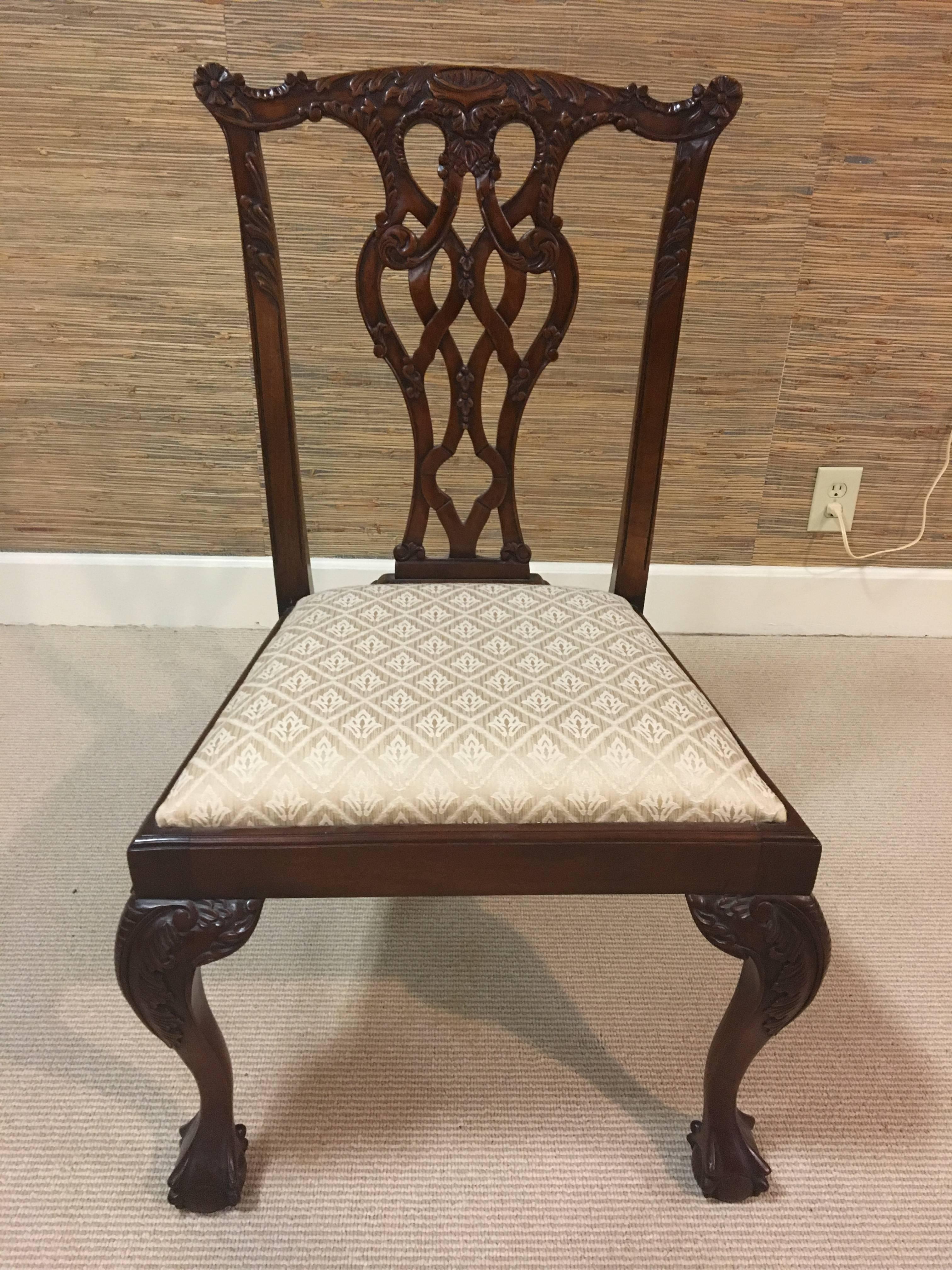 Set of Ten Mahogany English Chippendale Dinning Room Chairs In Excellent Condition For Sale In Fairhope, AL