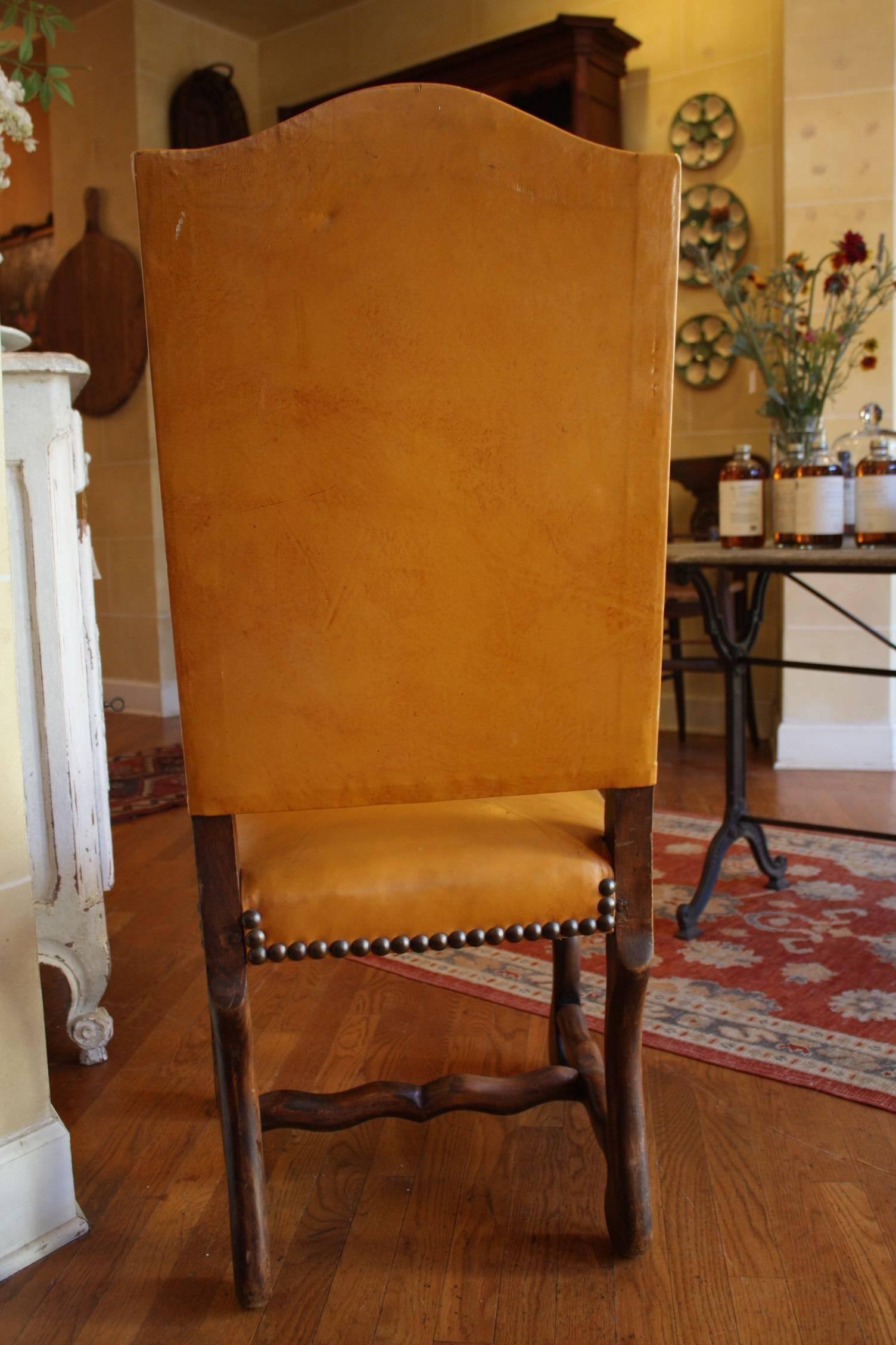 Set of Six 19th Century Walnut Os De Mouton Chairs 3