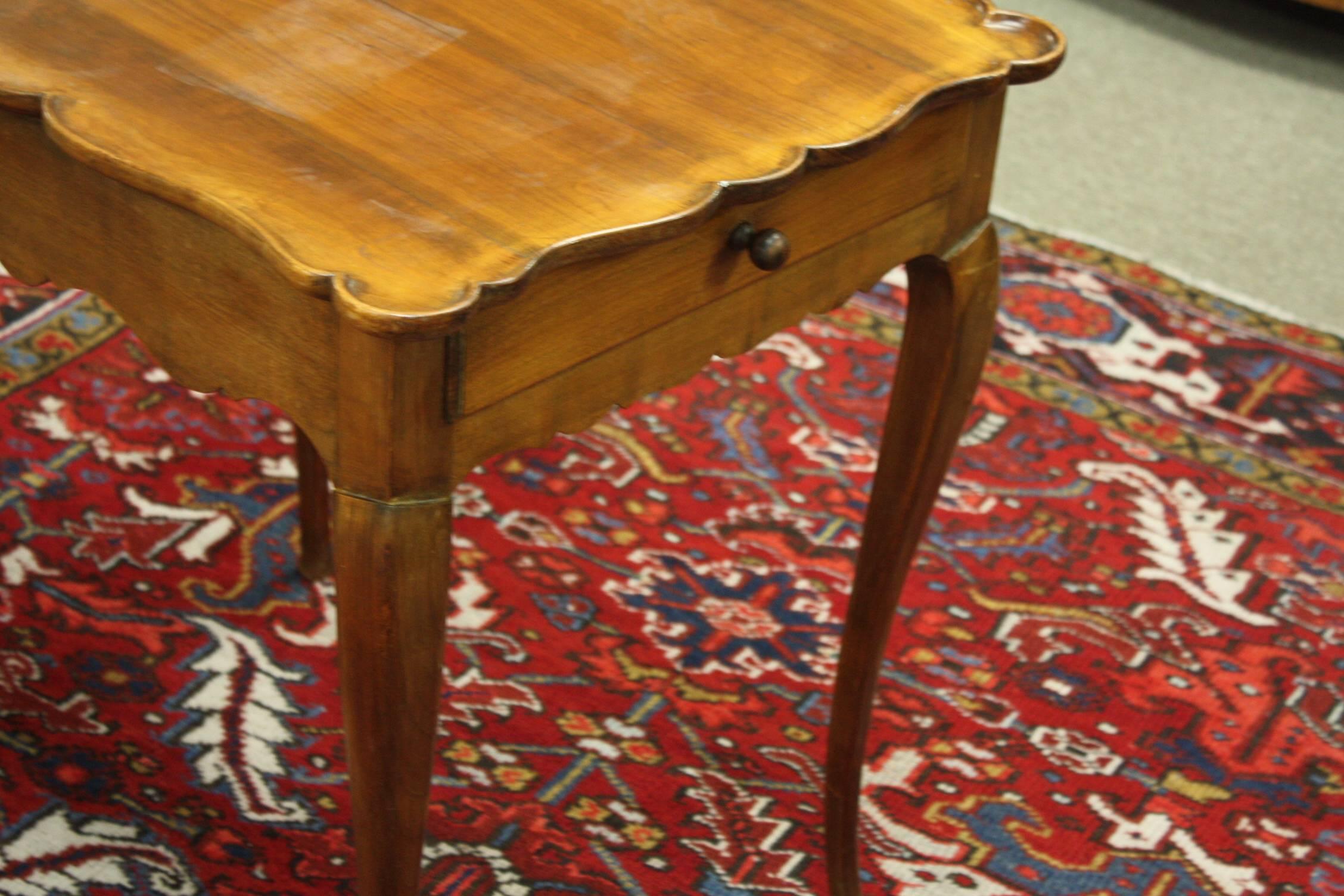 French Walnut Side Table In Good Condition In Fairhope, AL