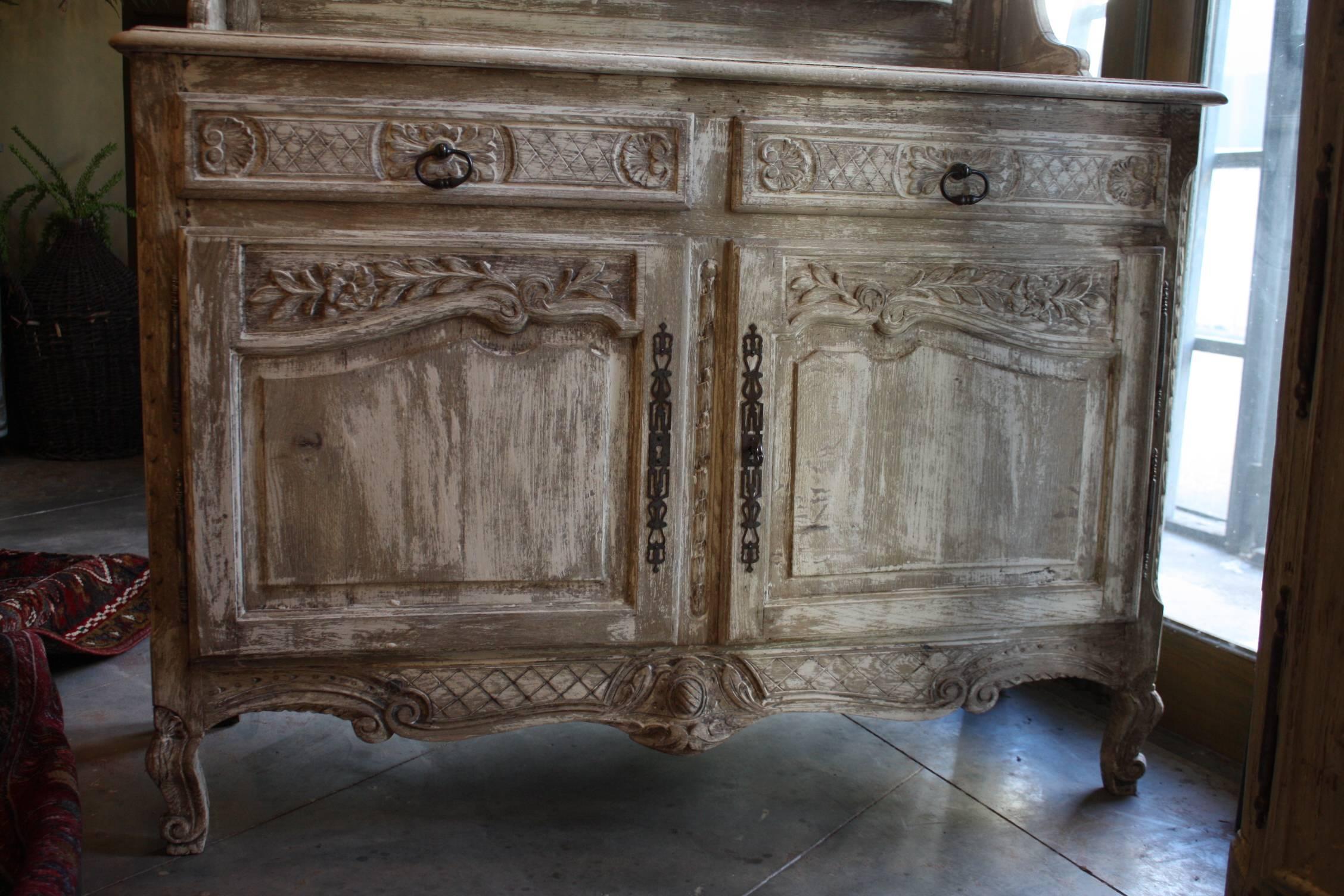 Washed or Bleached French Vaisselier or Cabinet/Bookcase In Good Condition In Fairhope, AL