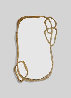 Miroir mural contemporain « Kolam Gold » en laiton, collection « Viya » de Vikram Goyal