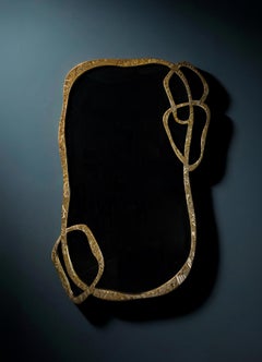 Miroir mural contemporain « Kolam Gold » en laiton, collection « Viya » de Vikram Goyal
