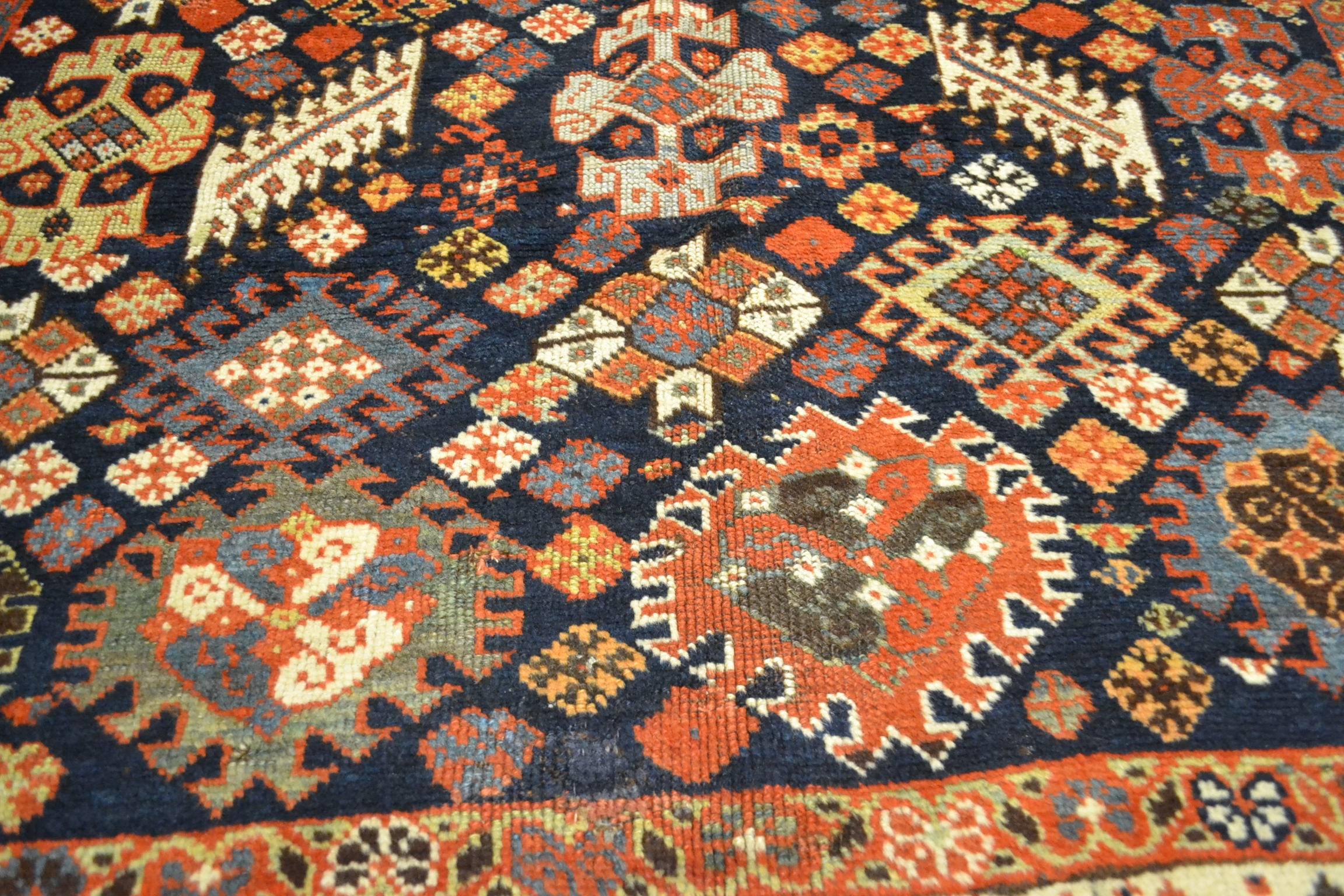 Antique Qashqai Rug In Good Condition For Sale In Houston, TX