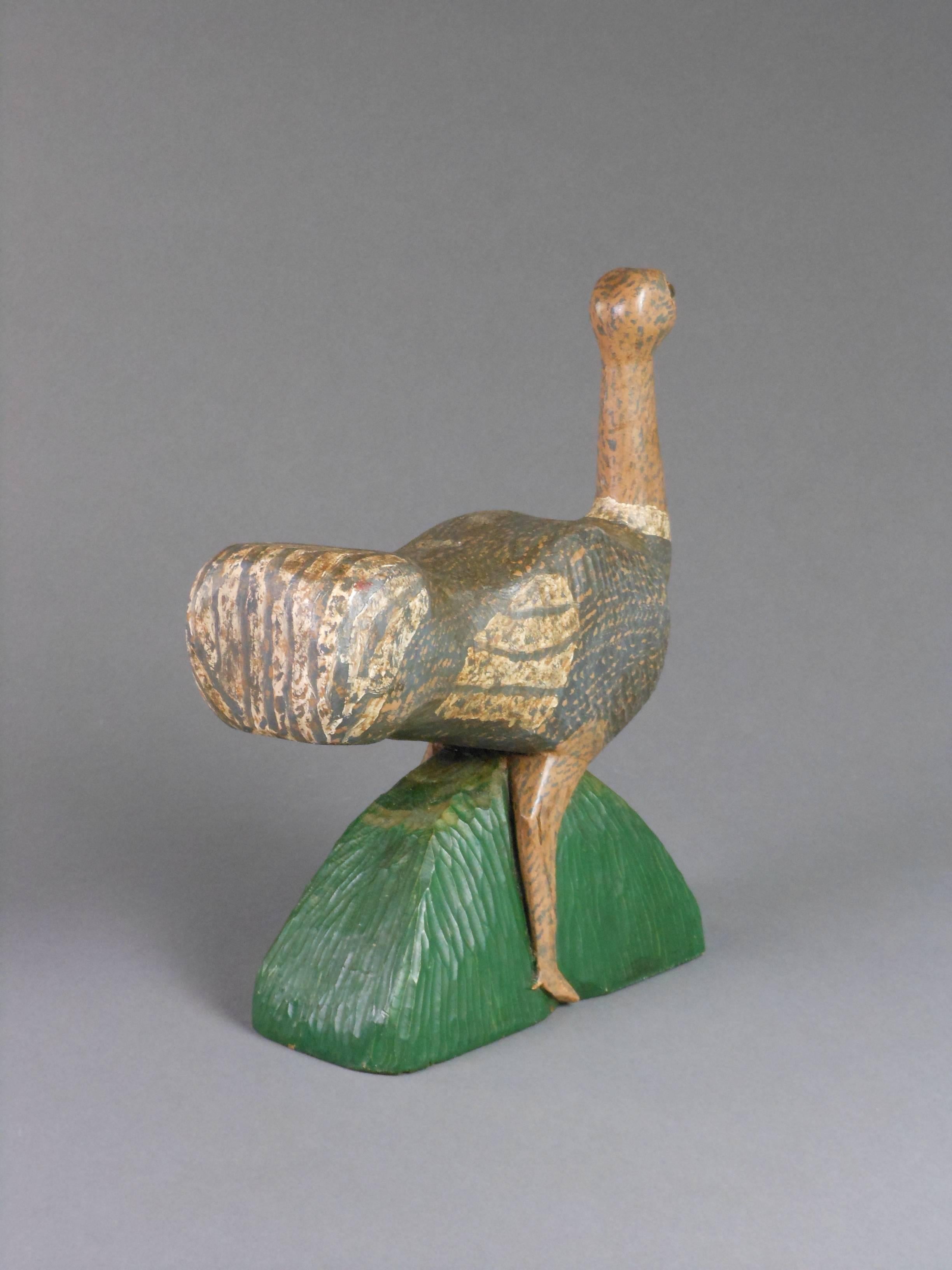 Folk Art Painted Wood Sculpture of a Bird In Good Condition For Sale In New York, NY