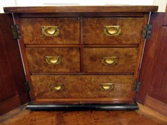 Cassapanca da collezione in betulla baltica della Carelia