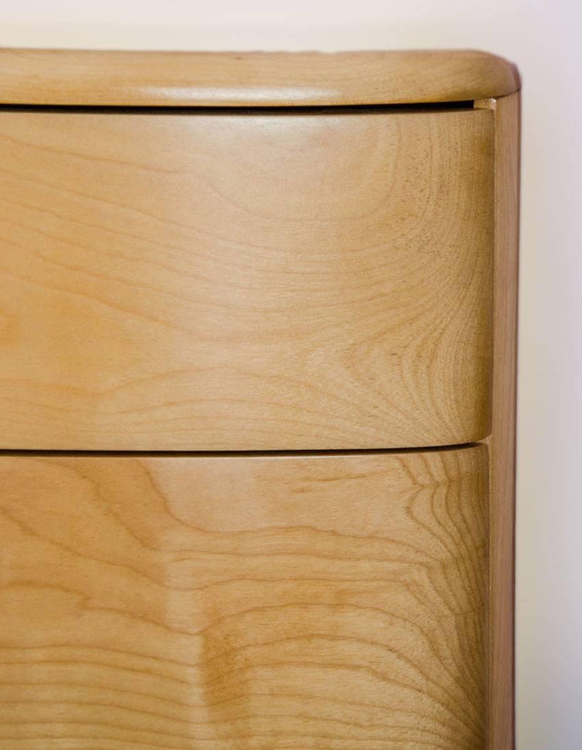 upright chest of drawers