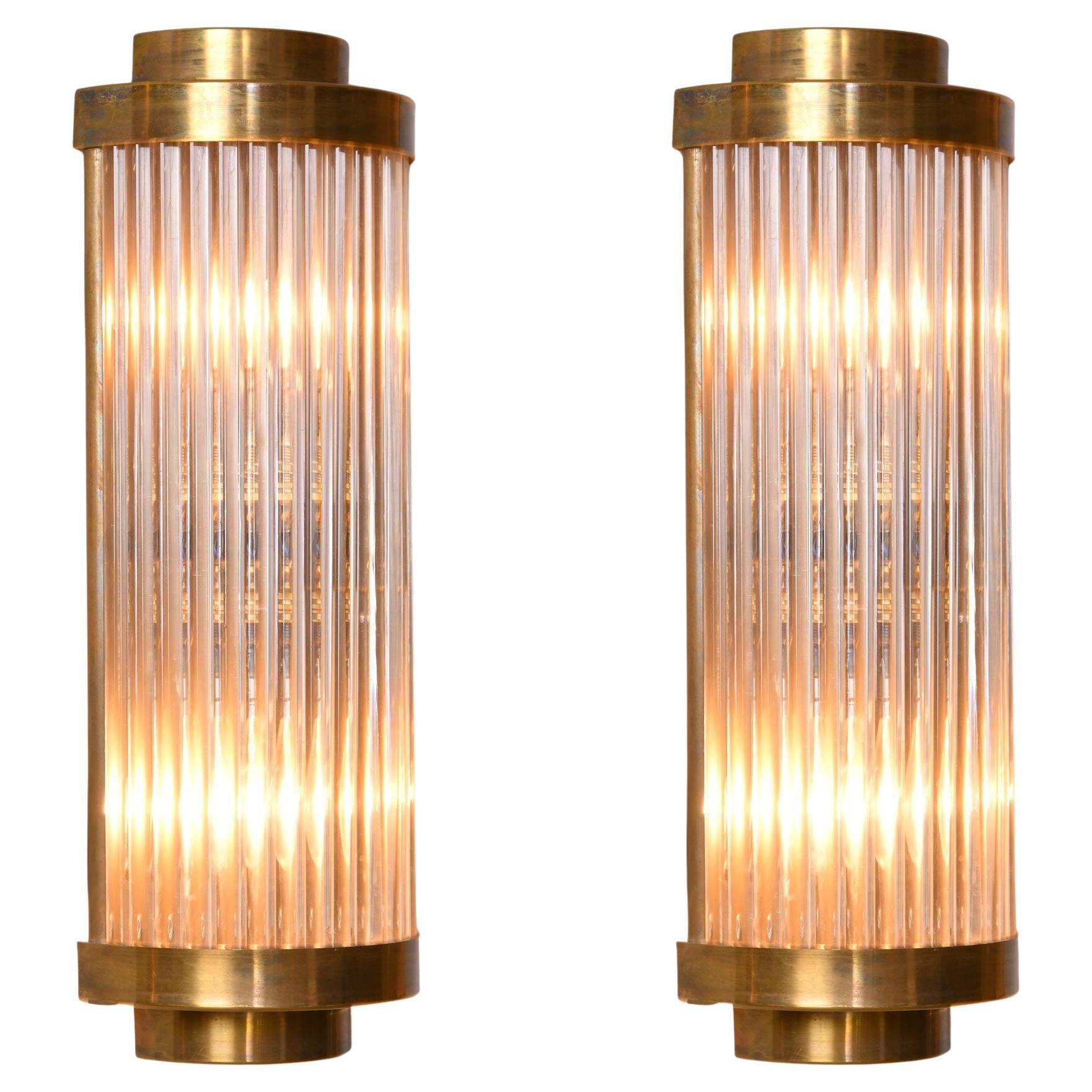 Paar italienische Messing und Glas Ravello Art Deco Style Wall Lights 2 Tier endet