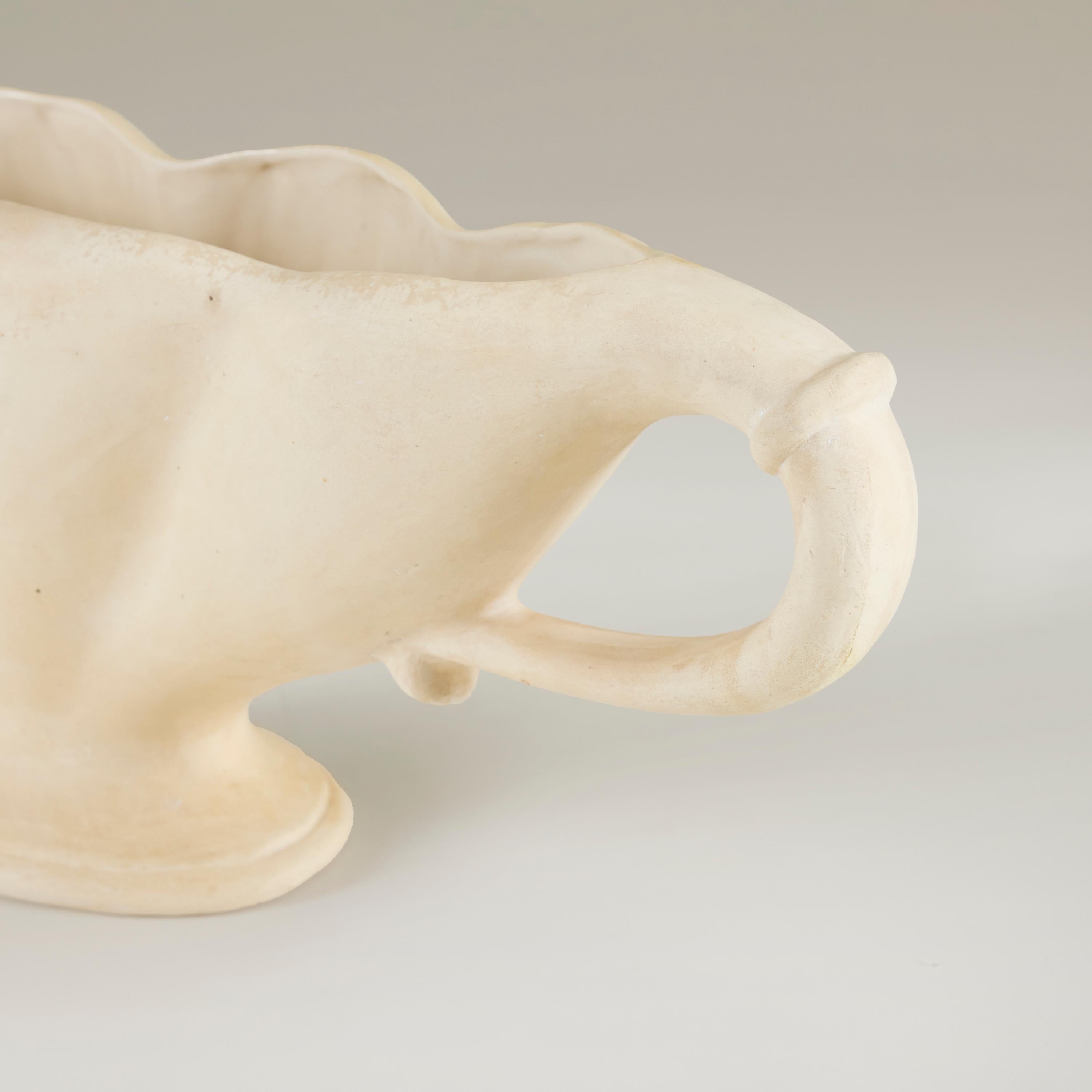 Urna smerlata extra large in stile Art Deco inglese di Fulham Pottery di Constance Spry in vendita 1