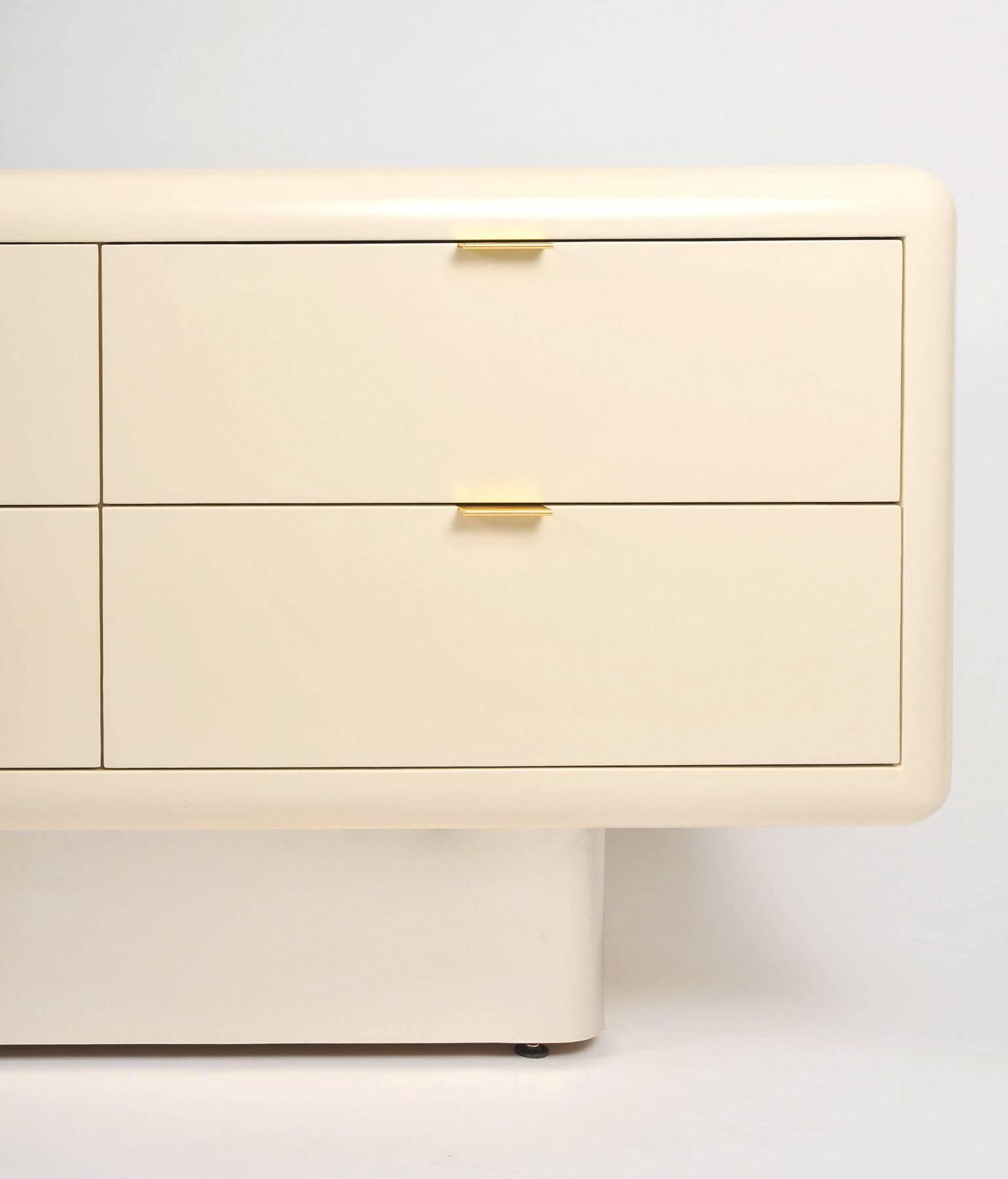 Mid-Century Modern 1980s Chest-of-drawers by American Designer and Decorator Steve Chase