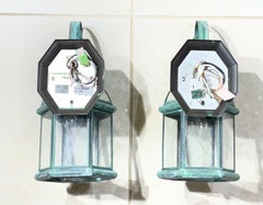 Piccolo set di due applique da parete in ottone massiccio in stile vintage - 12”25 x 6” x 6”