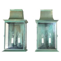 Paire d'appliques murales vintage en laiton massif et cuivre, avec une patine de vert-de-gris