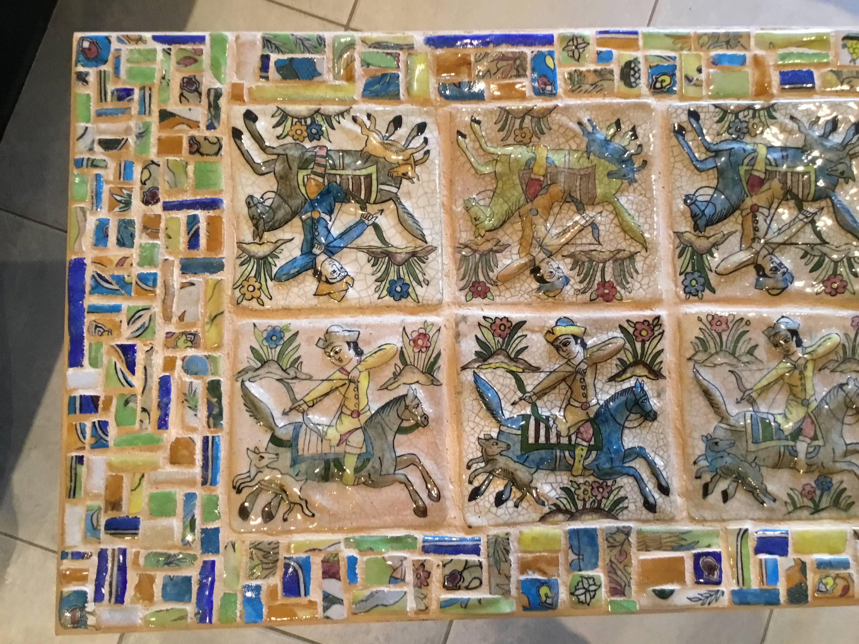 Céramique Table basse en carreaux persans unique en son genre en vente
