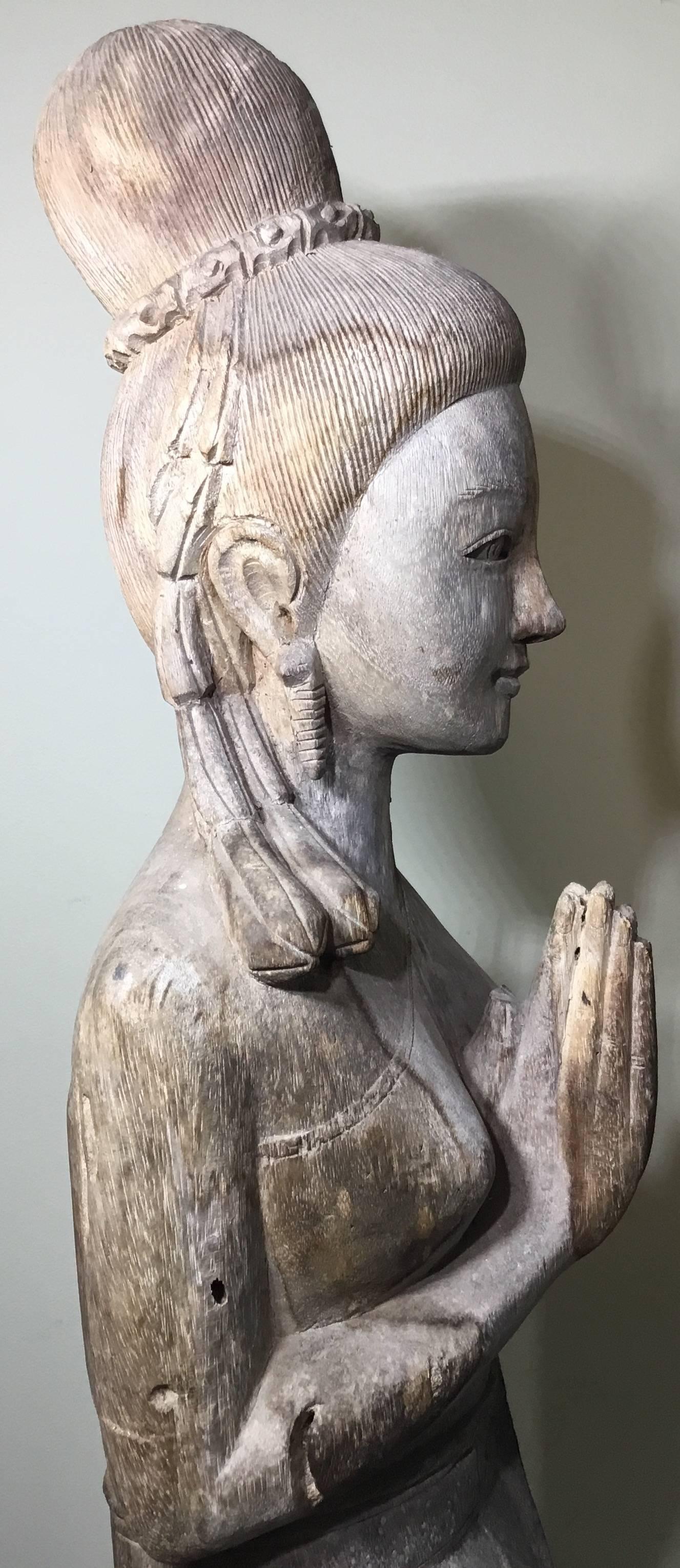 Carved Wood Old Quan Yin Statue In Good Condition In Delray Beach, FL