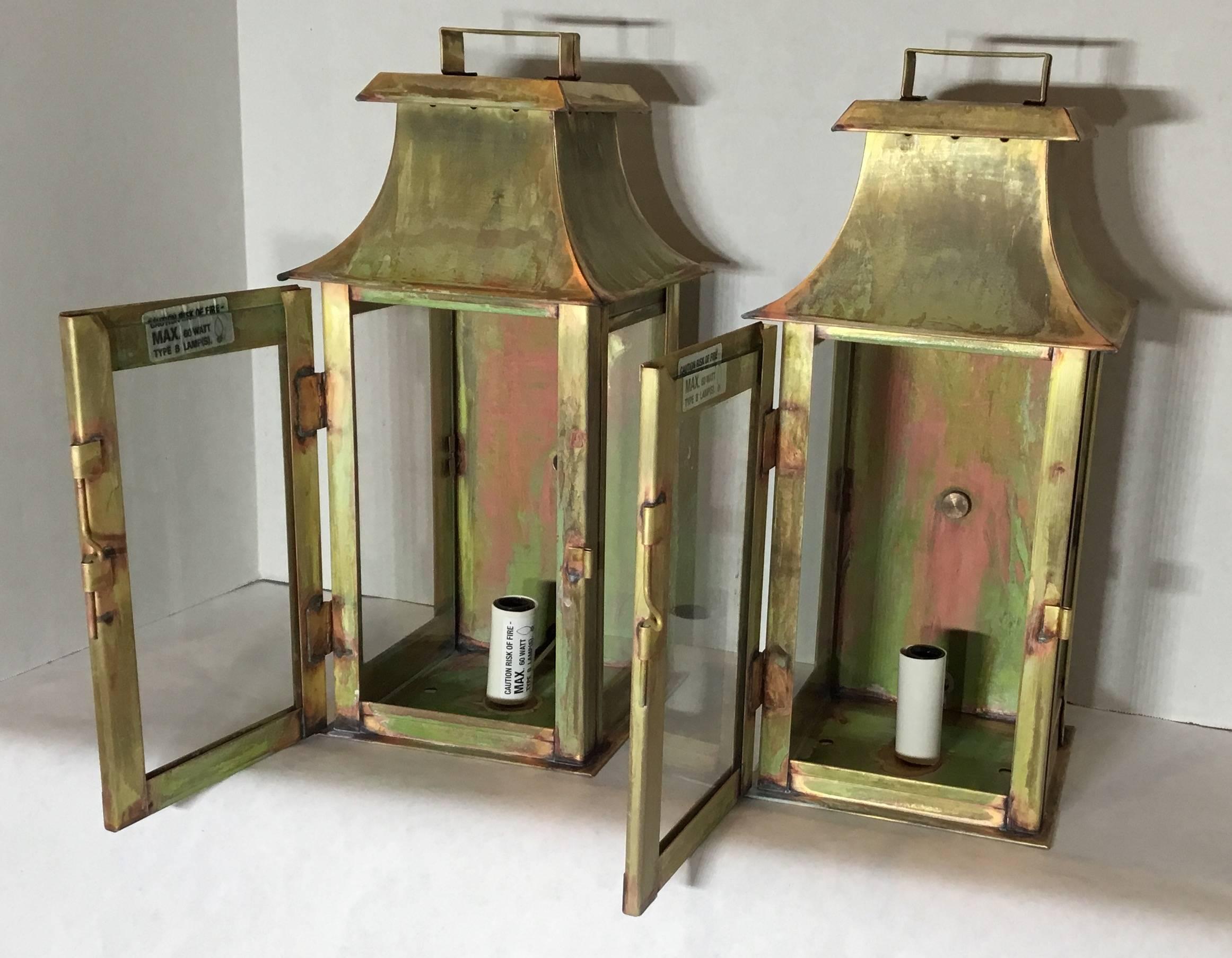 Pair of Wall Hanging Brass Lantern In Excellent Condition In Delray Beach, FL