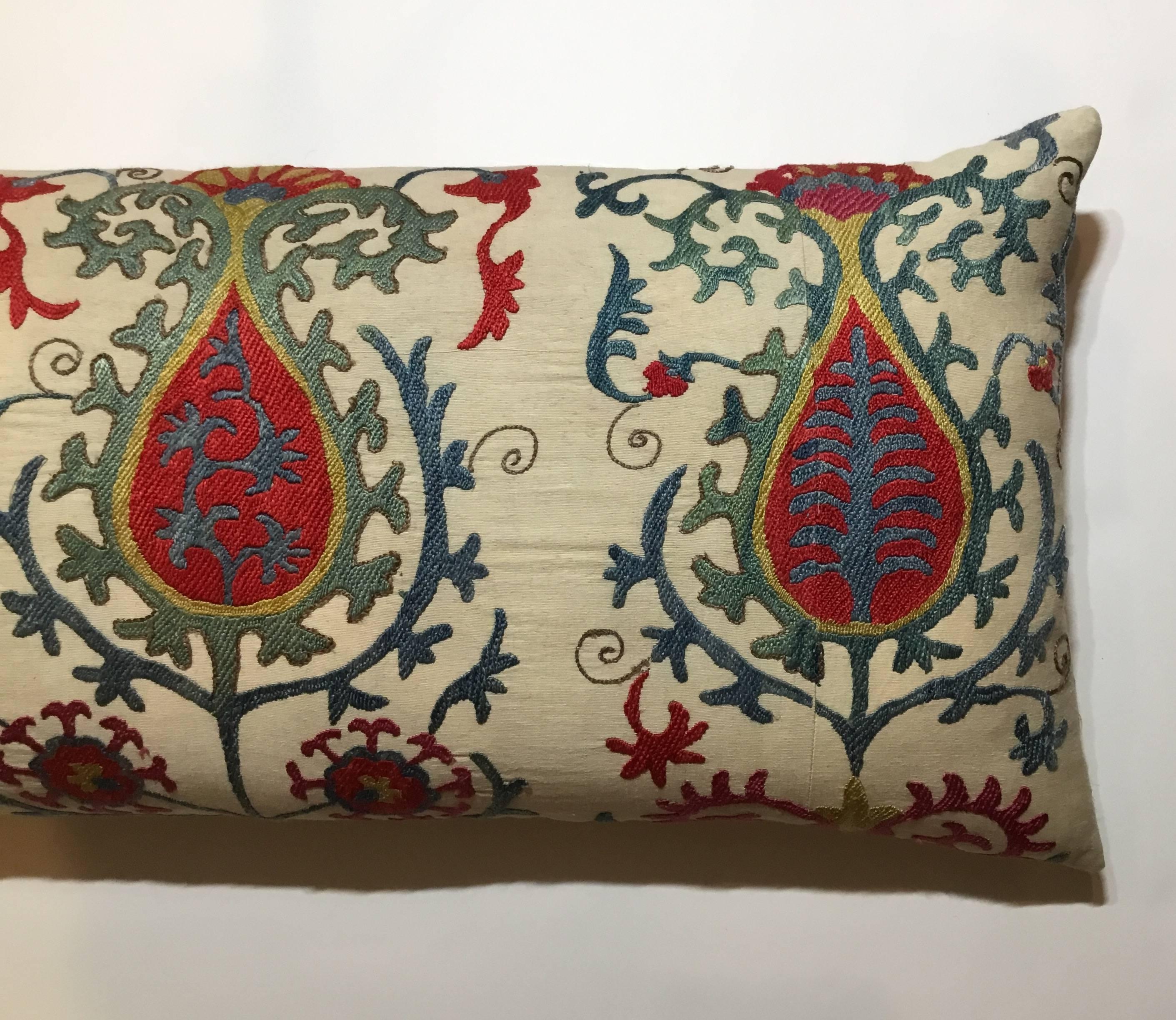 Large Vintage Suzani Pillow In Excellent Condition In Delray Beach, FL