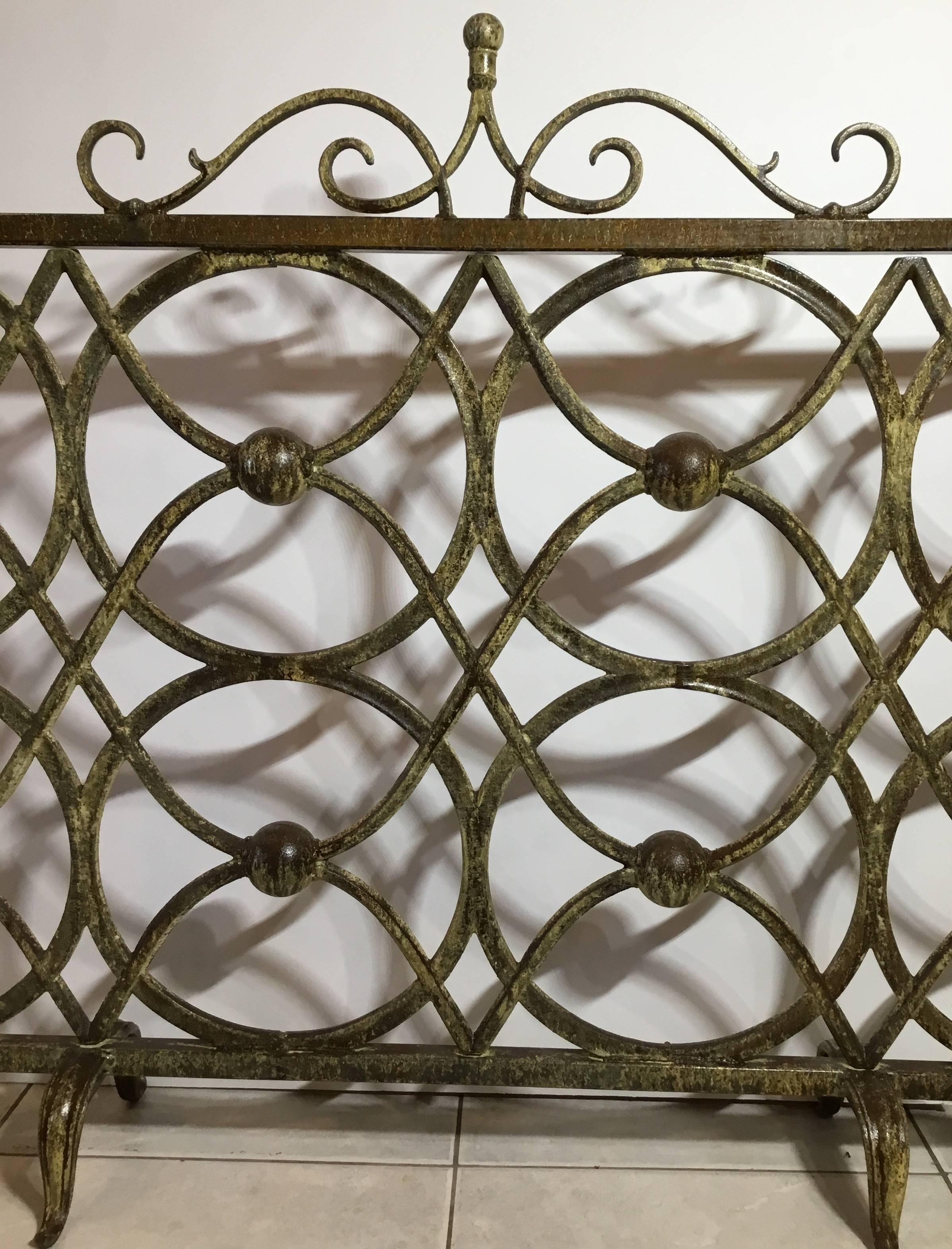 Iron Fireplace Screen In Excellent Condition In Delray Beach, FL