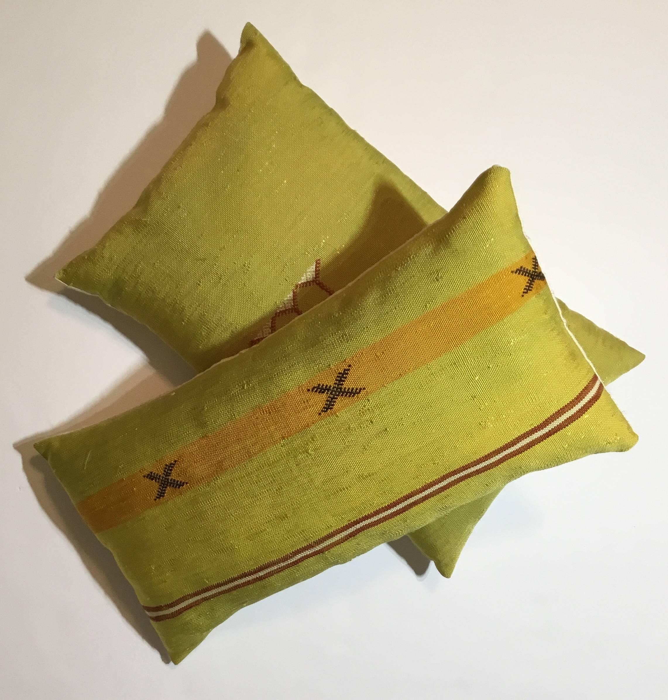 Pair of Cactus Silk Pillows 2