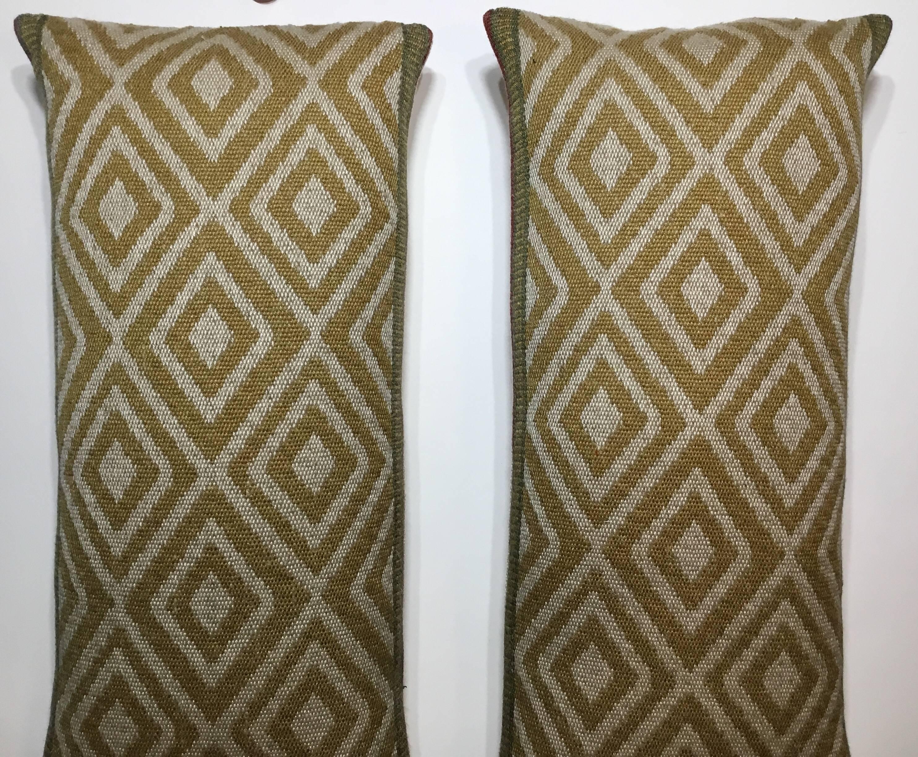 Pair of Vintage Pillows For Sale 1