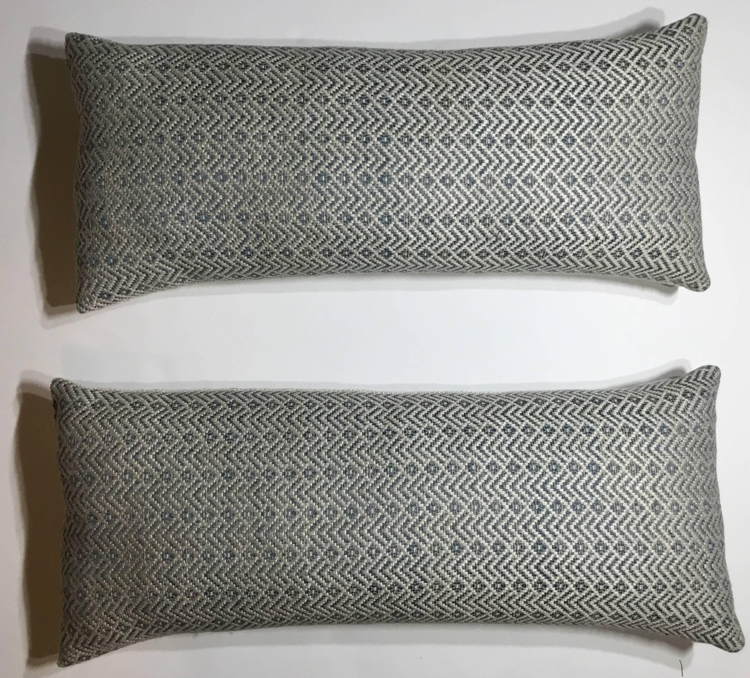 Elagent pair of pillow made of fine quality vintage French textile, frash inserts,
linen backing.