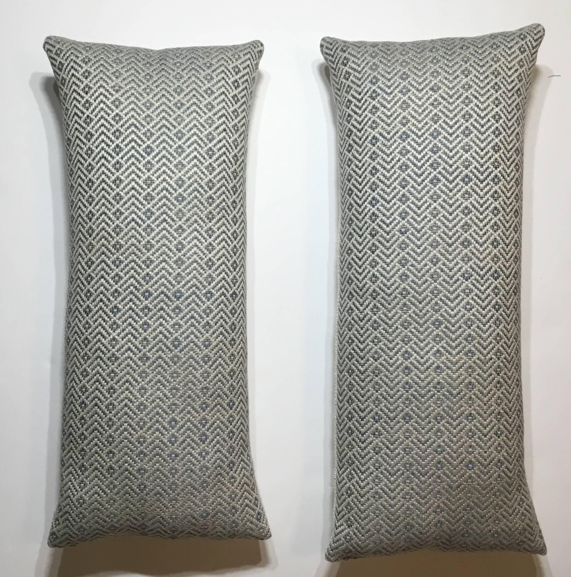 Pair of Geometric Motif Pillows In Excellent Condition In Delray Beach, FL