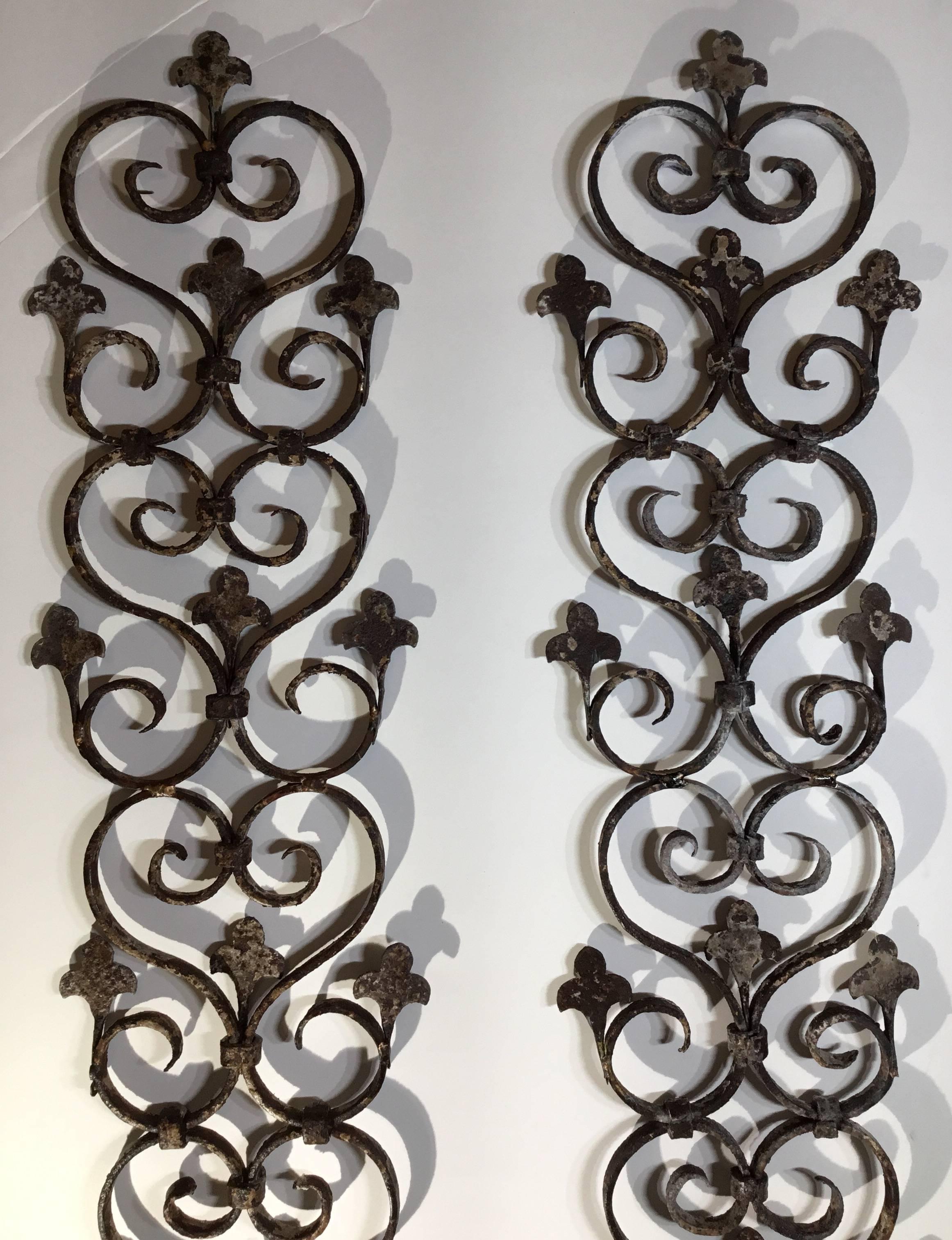cast iron wall hangings