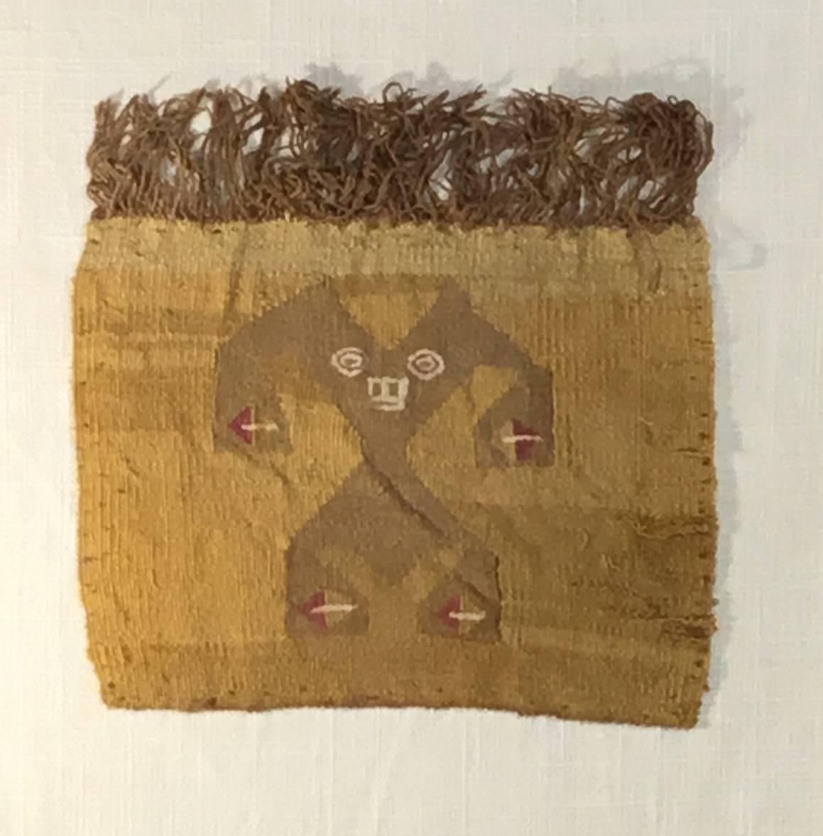 Kolumbianisches antikes peruanisches Textilfragment aus Kolumbien (18. Jahrhundert und früher) im Angebot