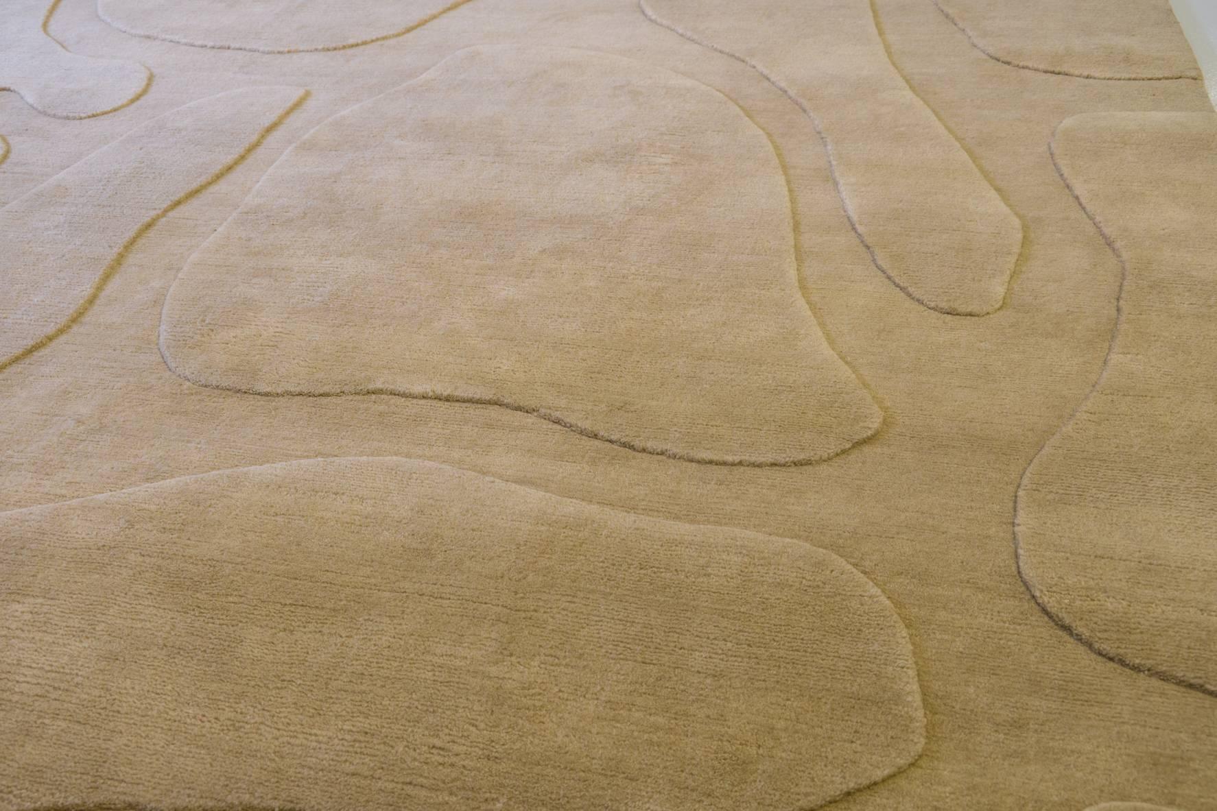 Zeitgenössischer Teppich, entworfen vom Künstler Jacques Jarrige (Französisch) im Angebot