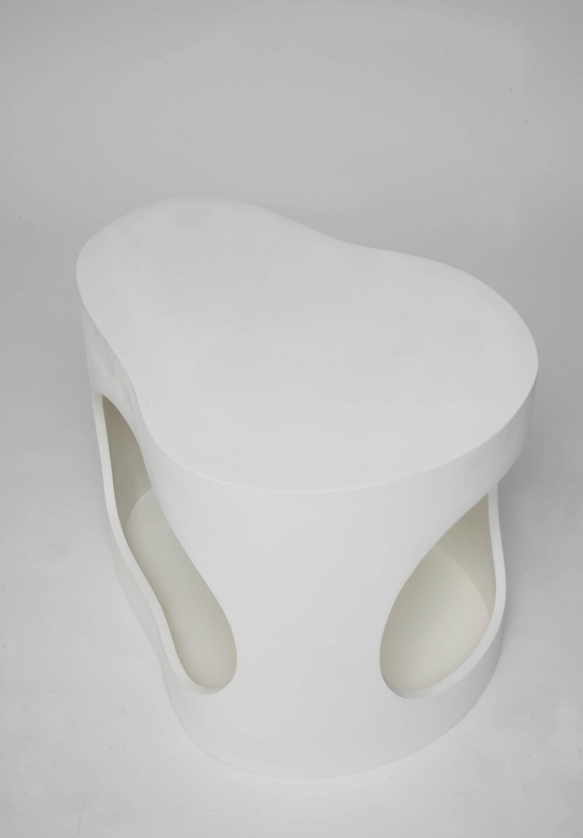 Pareja de mesas auxiliares Cloud de Jacques Jarrige, 2015 Lacado en venta