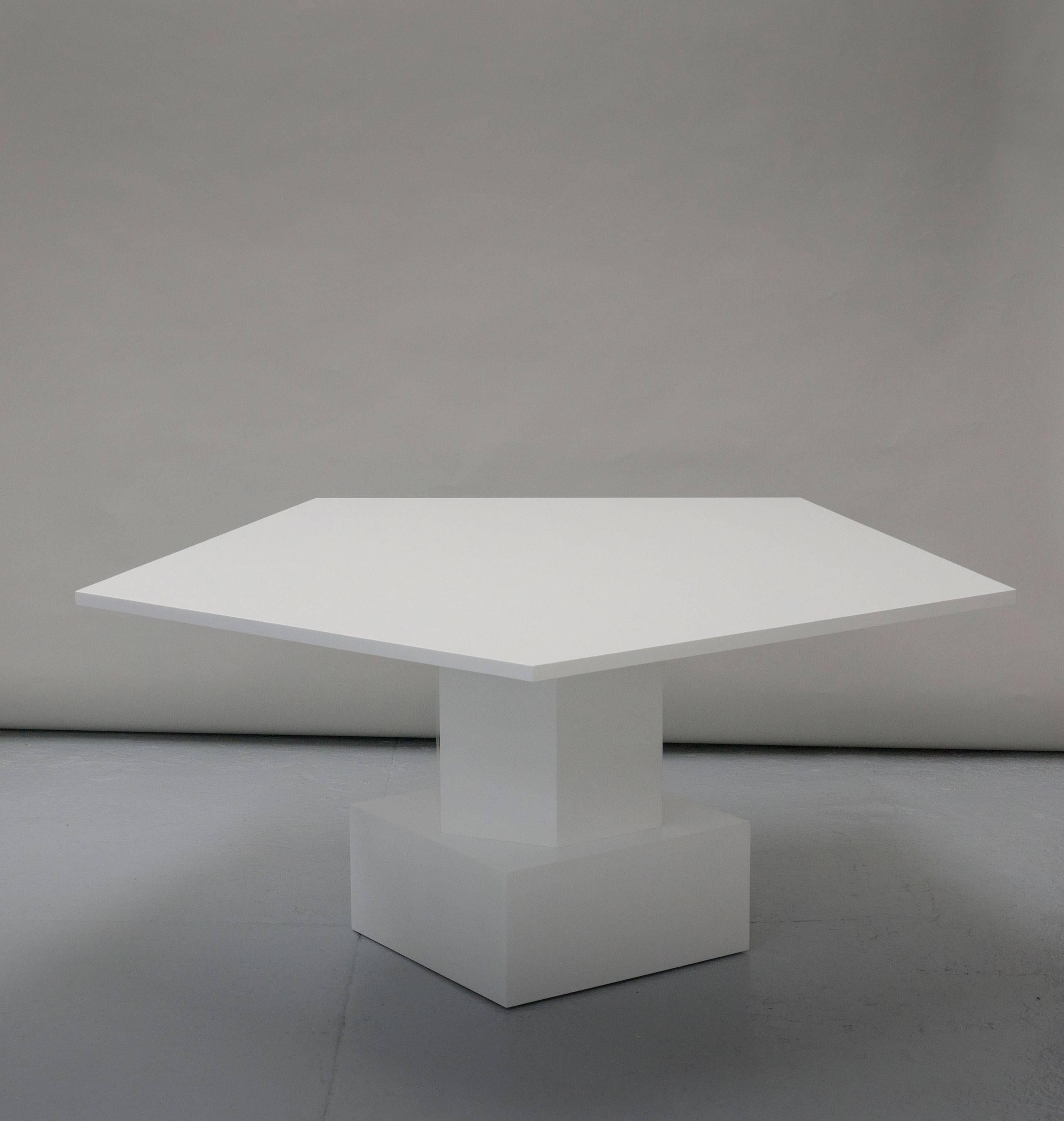 American Dining Table in White Lacquer by Tinatin Kilaberidze For Sale