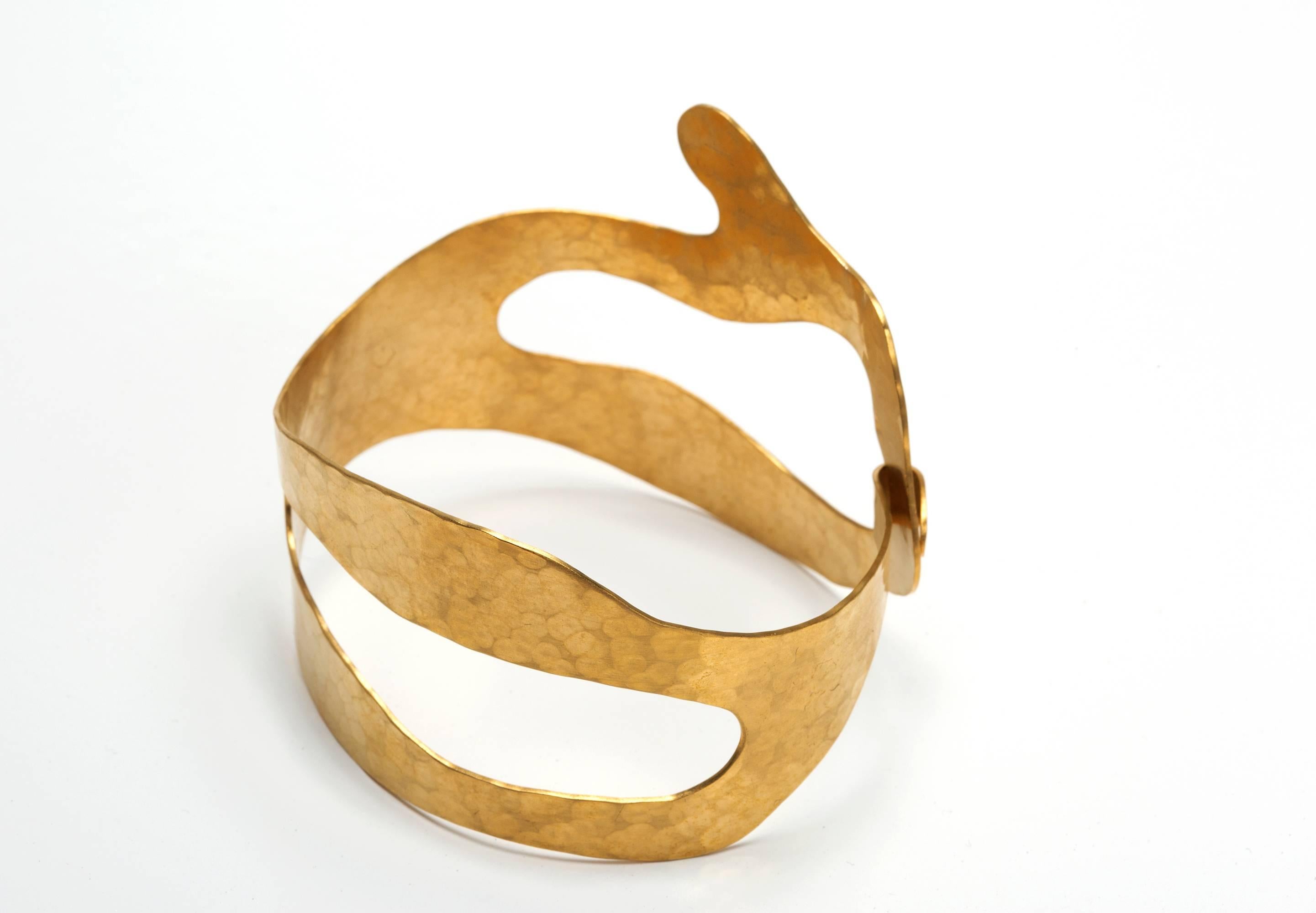 French Gold-Plated and Hand-Hammered Bracelet by Jacques Jarrige For Sale