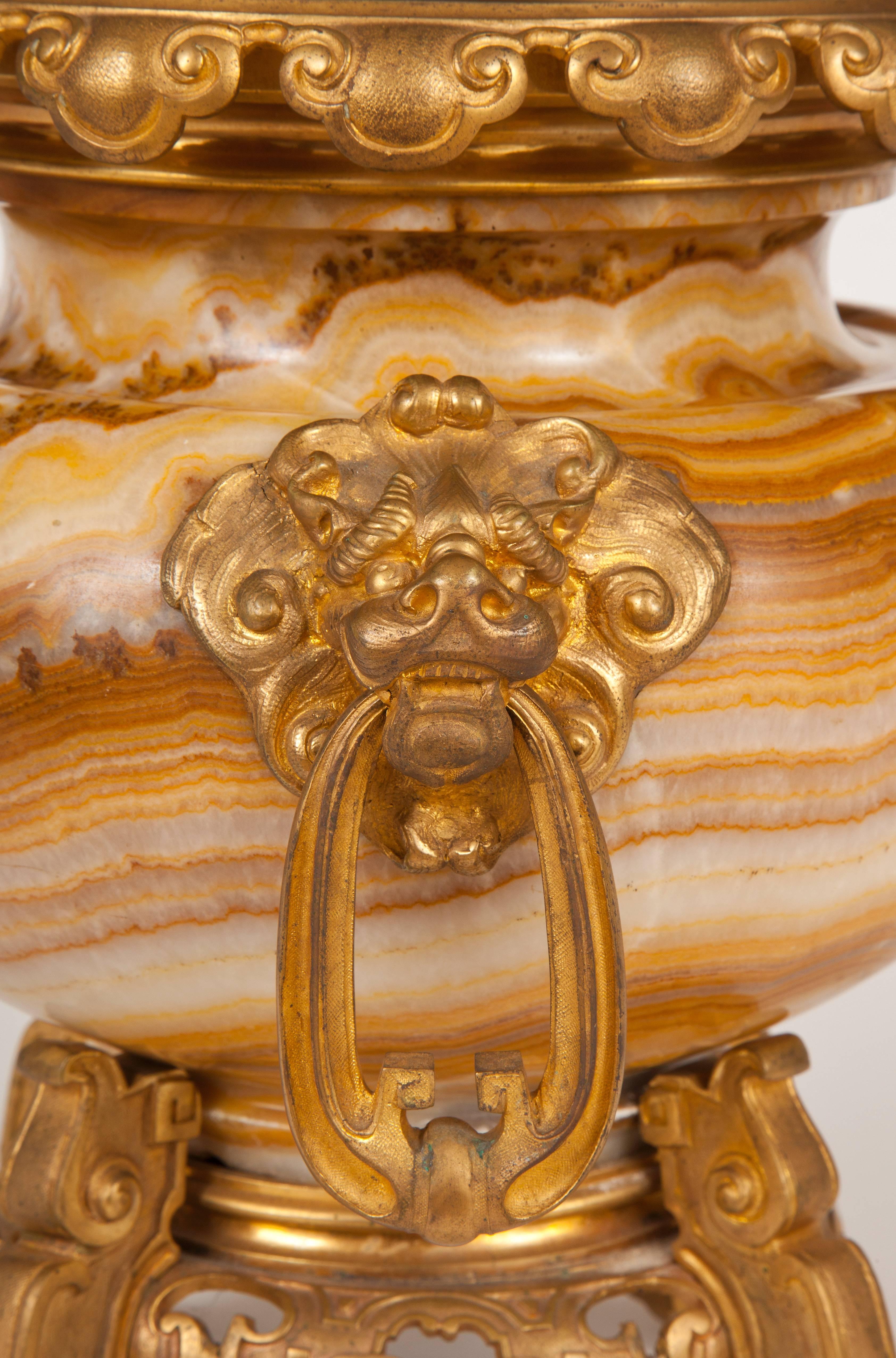 Fine Napoleon III Urn in the Japanese Taste 2