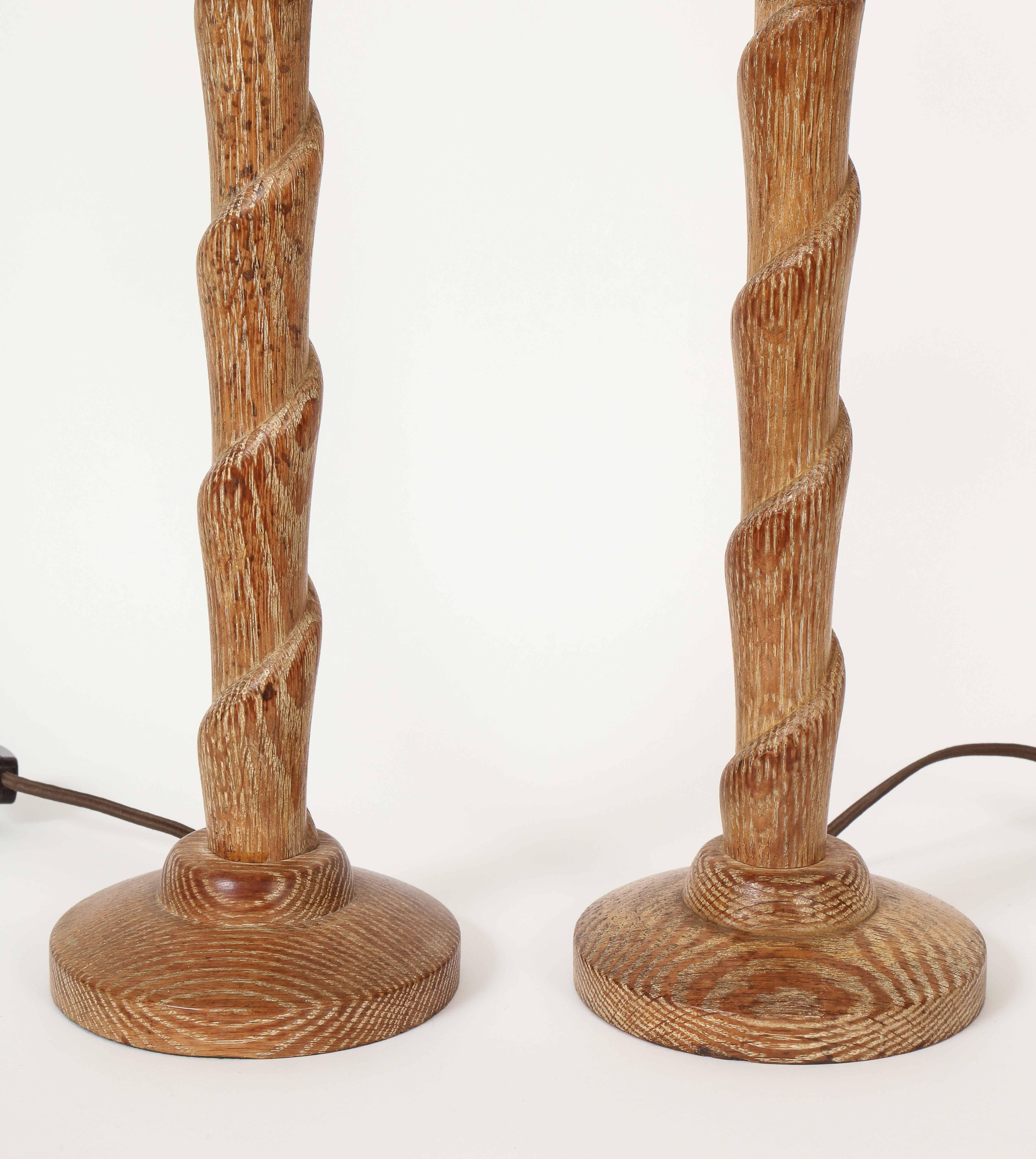 Pair of French Modernist Spirally Turned Oak Lamps, circa 1930 In Excellent Condition In New York, NY