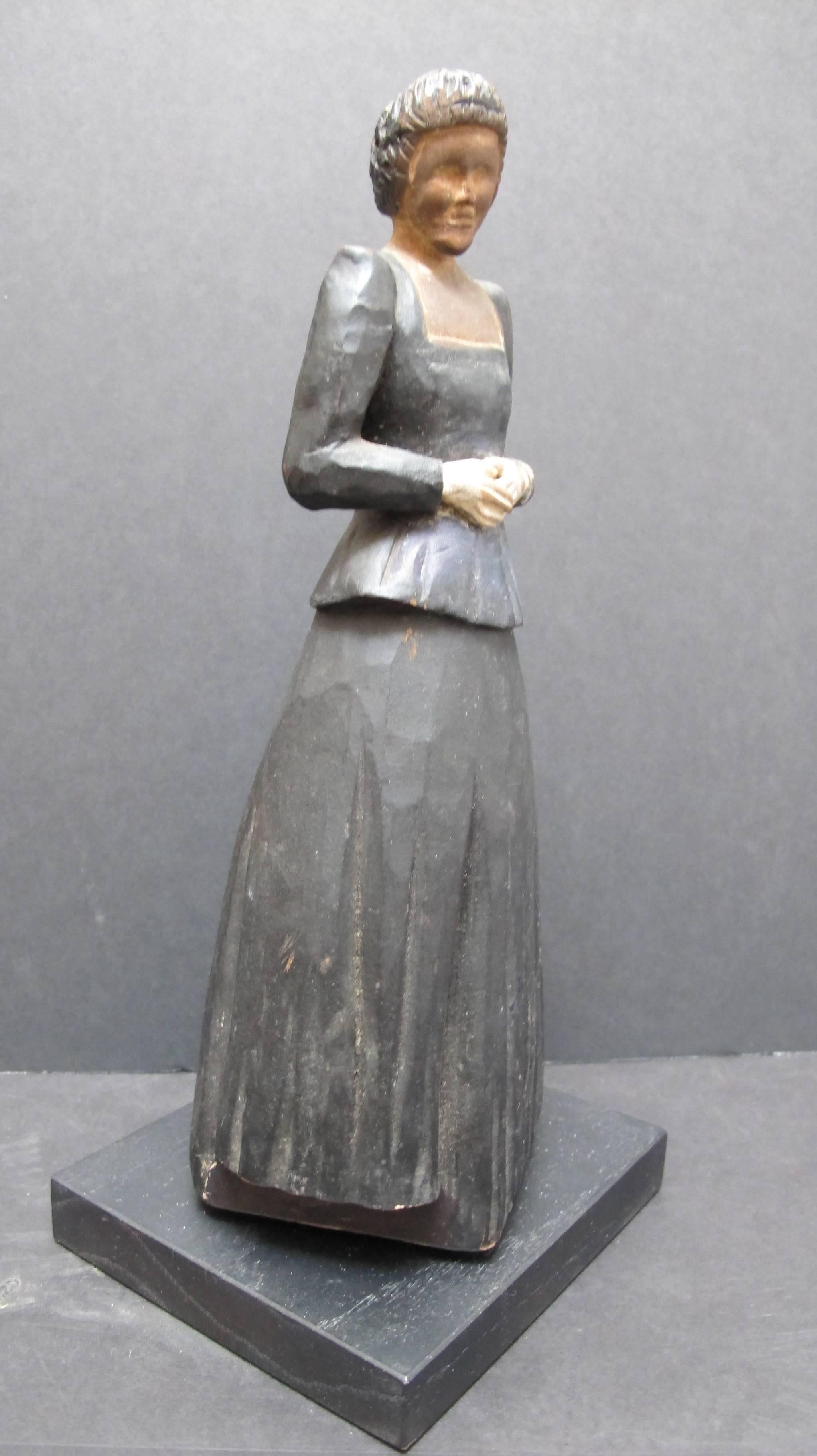 Carved Wood Lady in Long Dark Dress In Excellent Condition In New York, NY