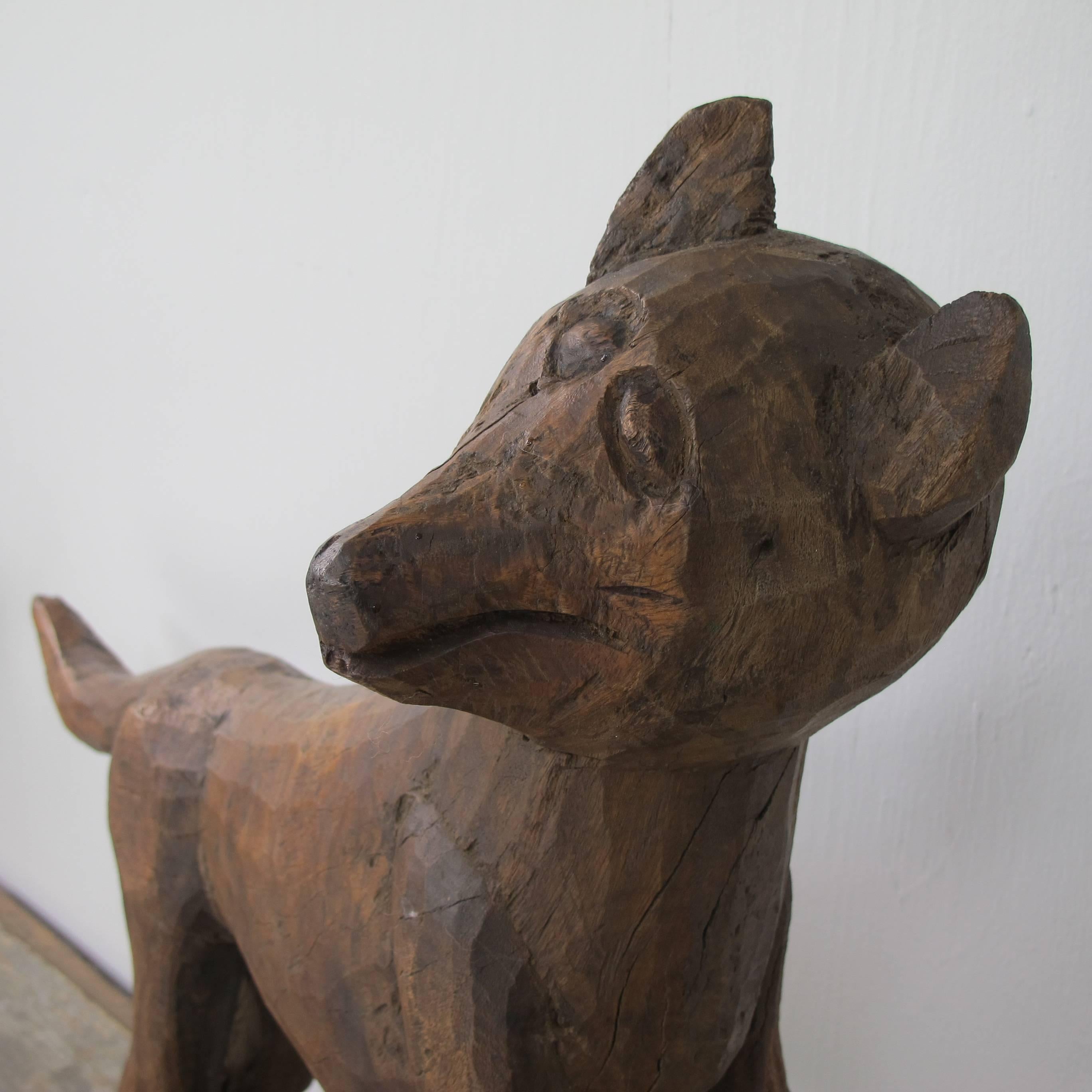 Carved Wood Fox Pouncing In Excellent Condition For Sale In New York, NY