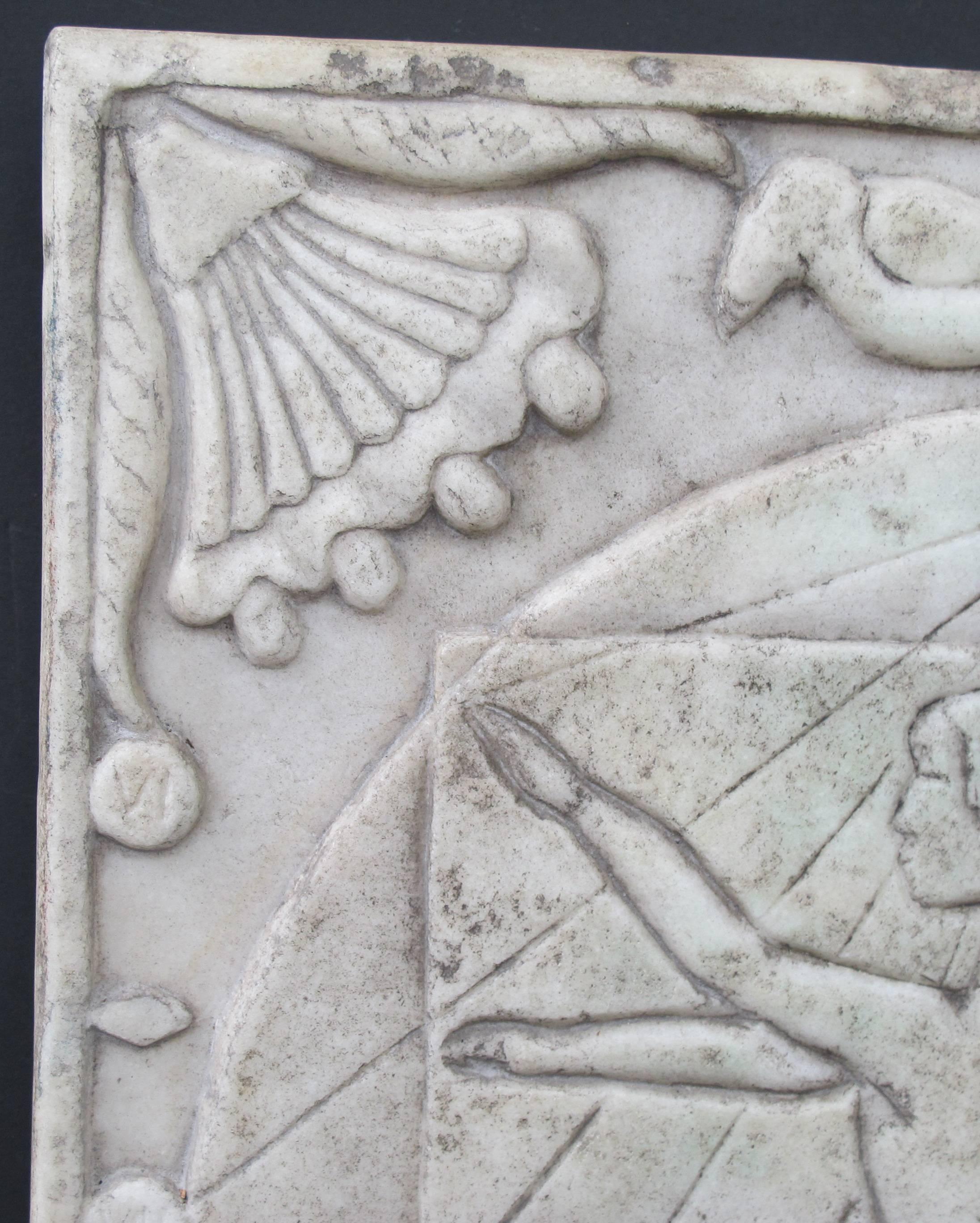 Marble Sundial with Incised Figures by HD In Excellent Condition For Sale In New York, NY