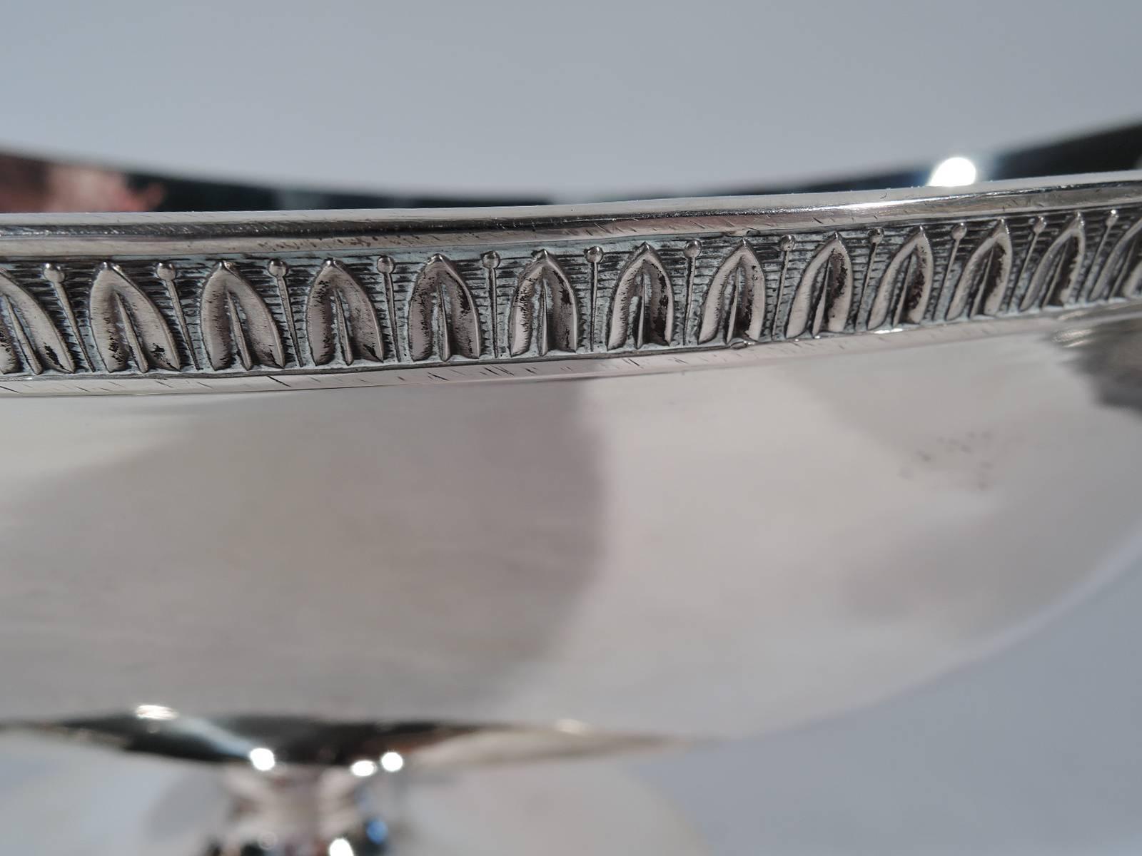 Italian Neoclassical Hand Hammered Silver Bowl In Excellent Condition In New York, NY