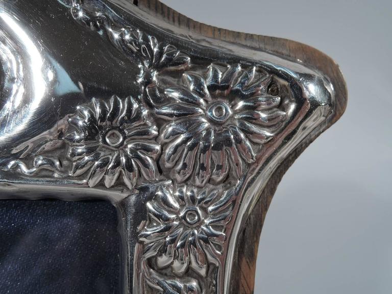 Early 20th Century English Art Nouveau Sterling Silver Picture Frame
